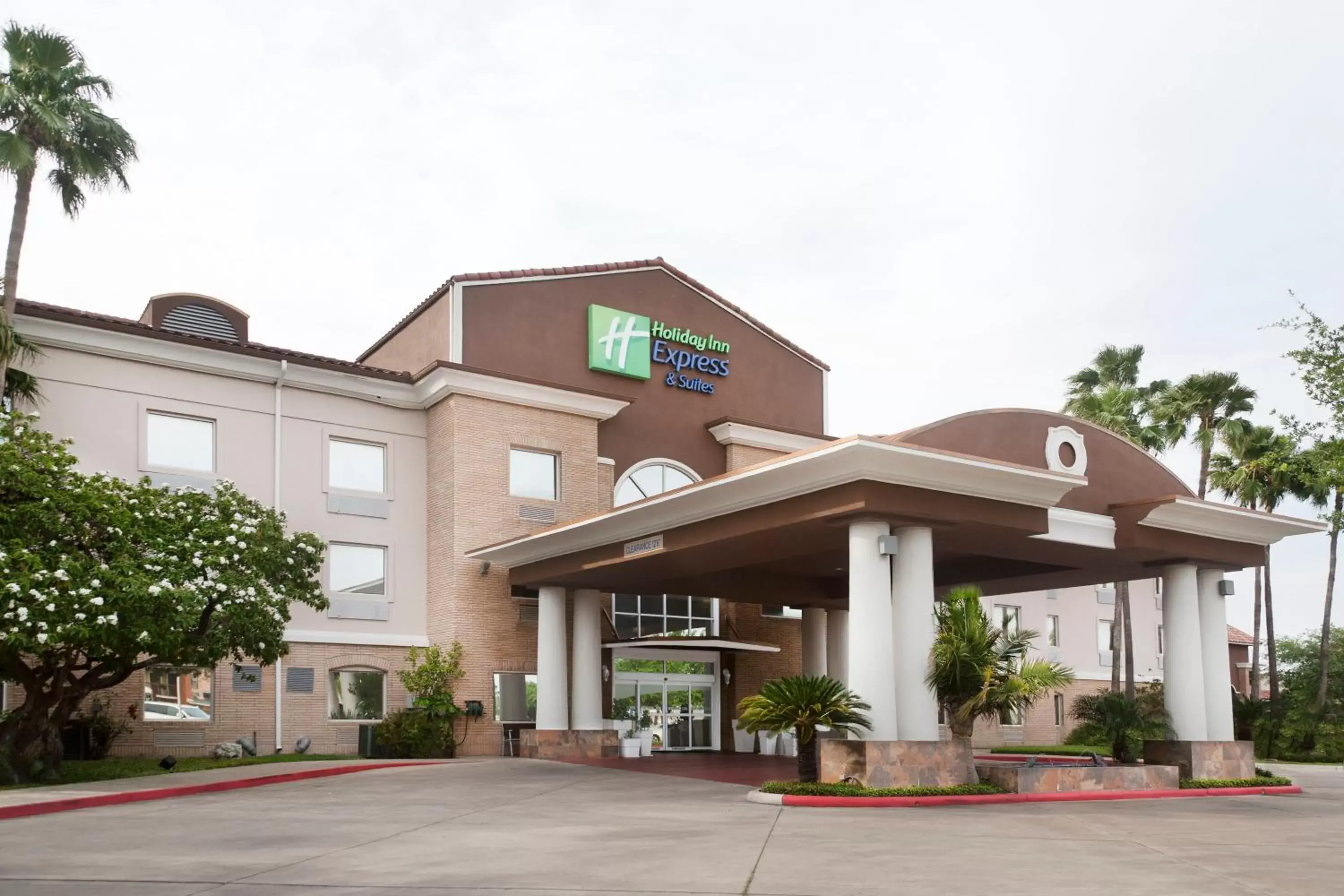 Property Building in Holiday Inn Express Hotel and Suites Brownsville, an IHG Hotel
