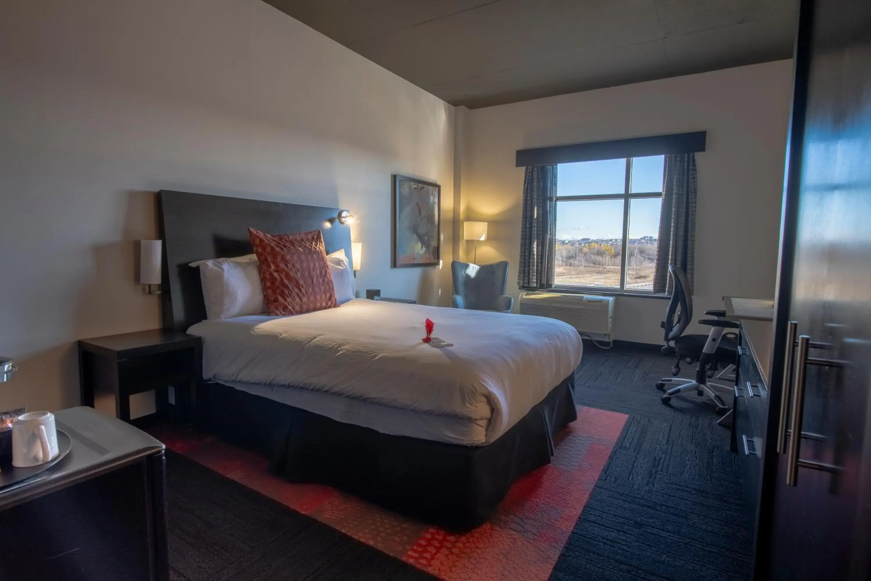 Photo of the whole room, Bed in Grand Times Hotel - Aeroport de Quebec