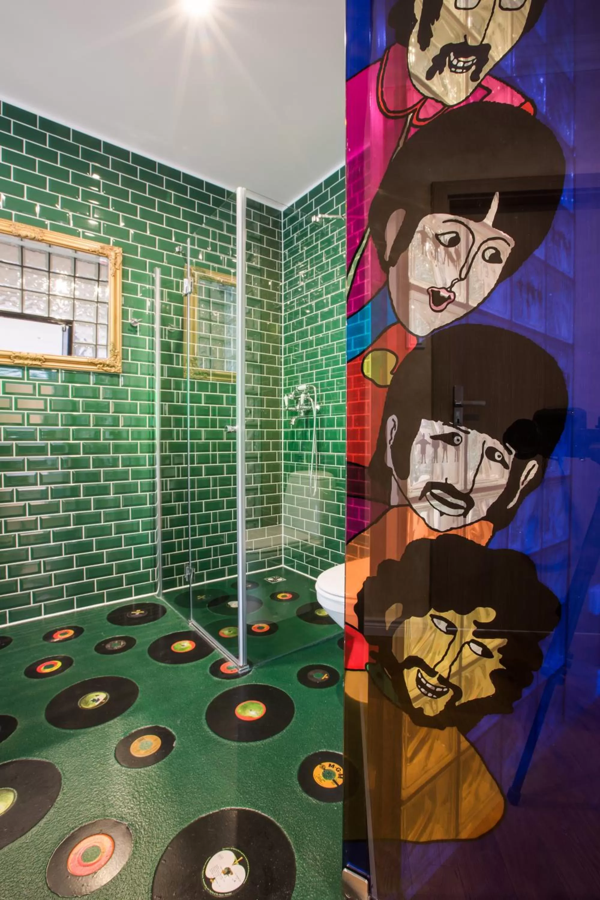 Bathroom in Retro hotel Garage