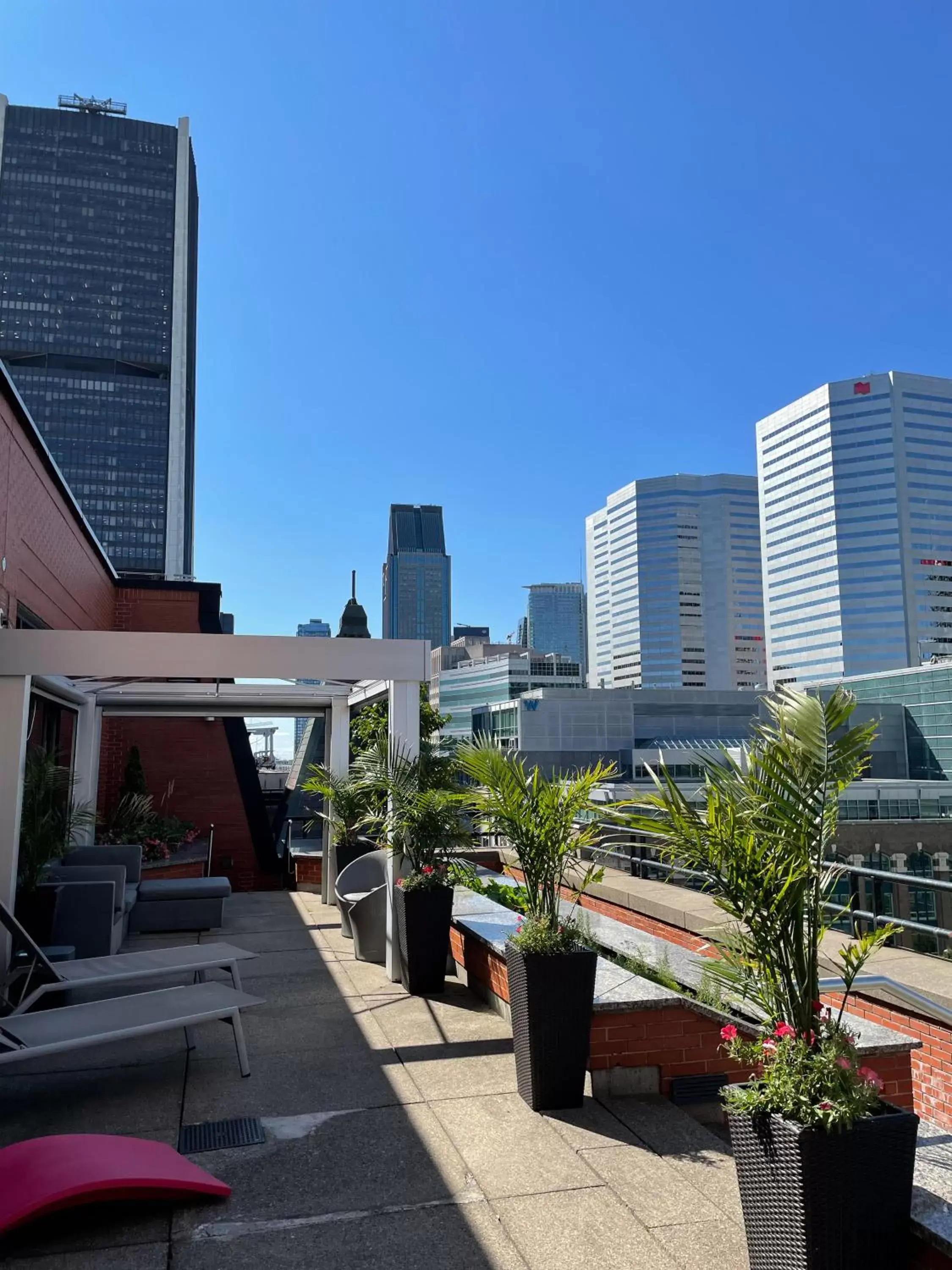 Balcony/Terrace in InterContinental Montreal, an IHG Hotel