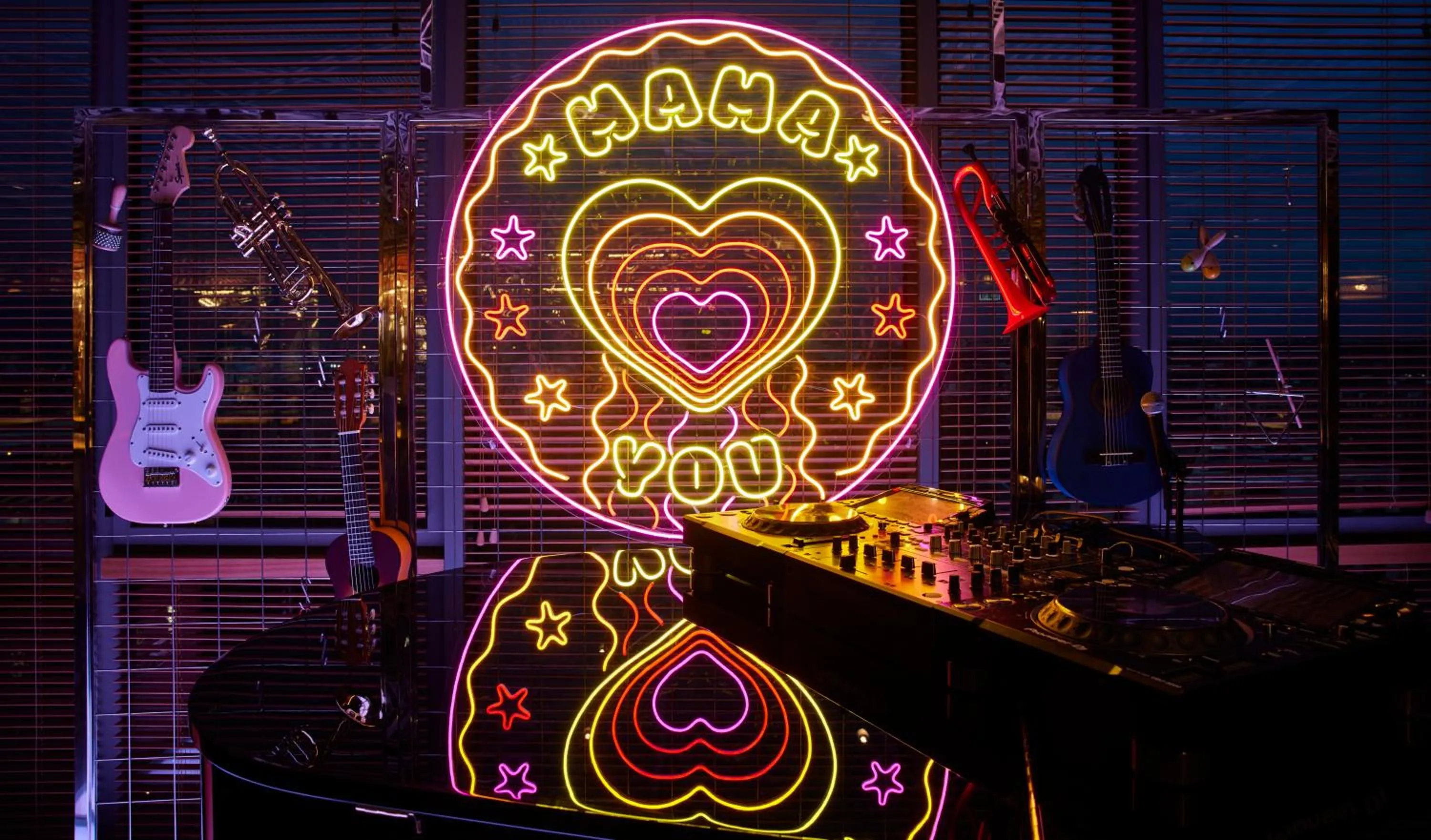 Restaurant/places to eat in Mama Shelter Paris La Défense