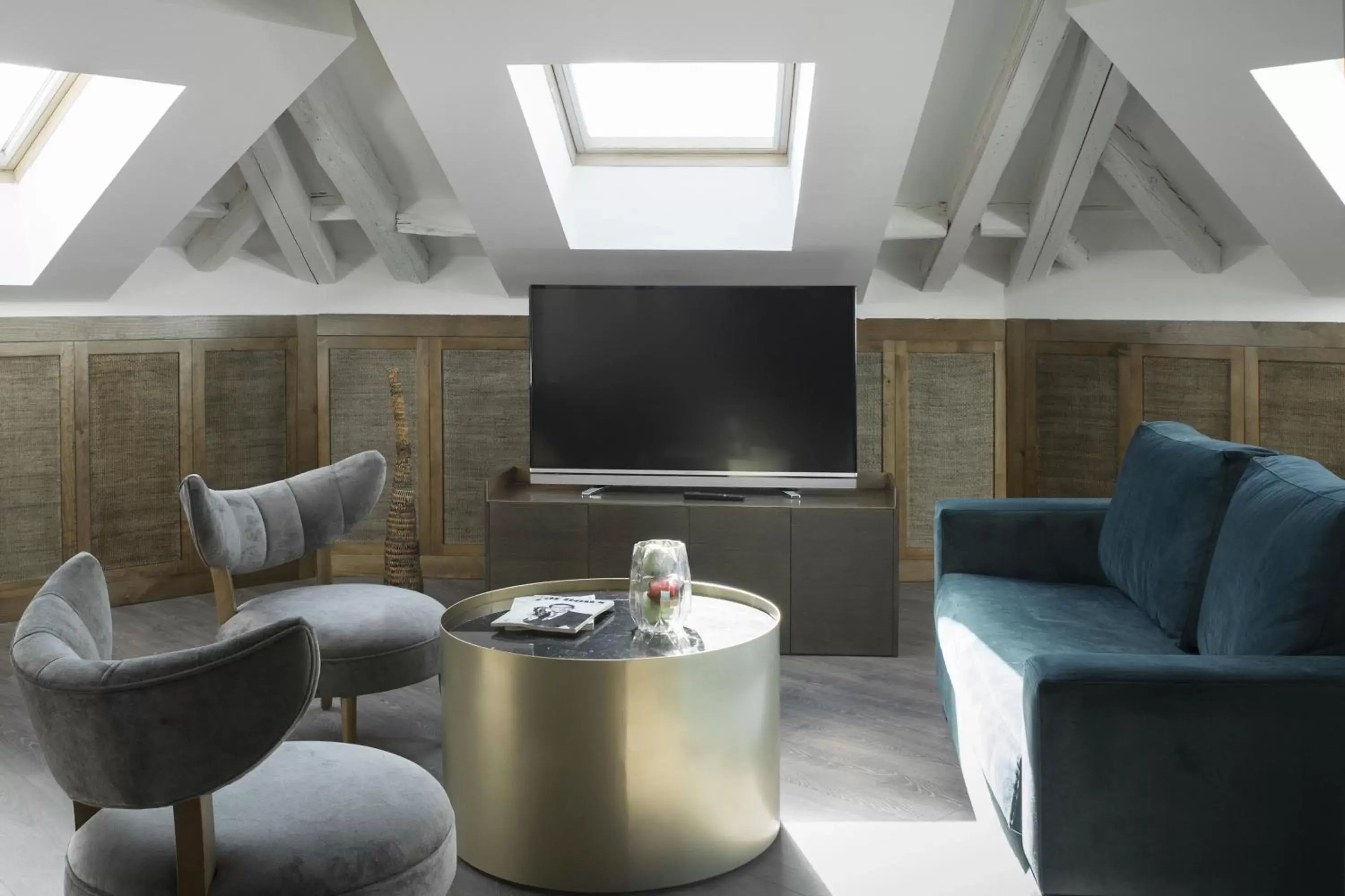 Living room, Seating Area in ICON Wipton