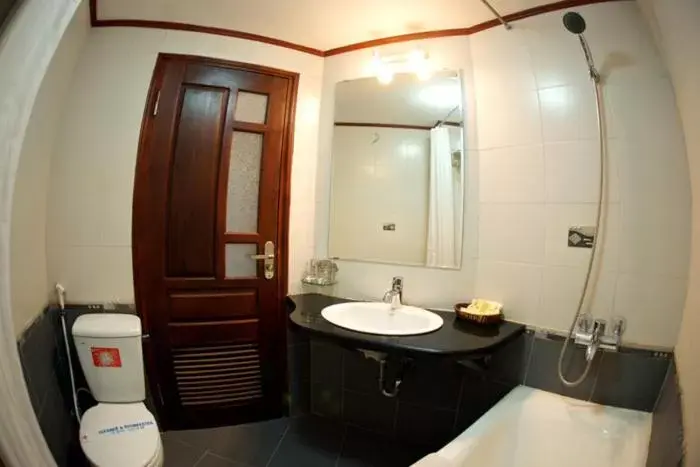 Bathroom in Hanoi Street Hotel