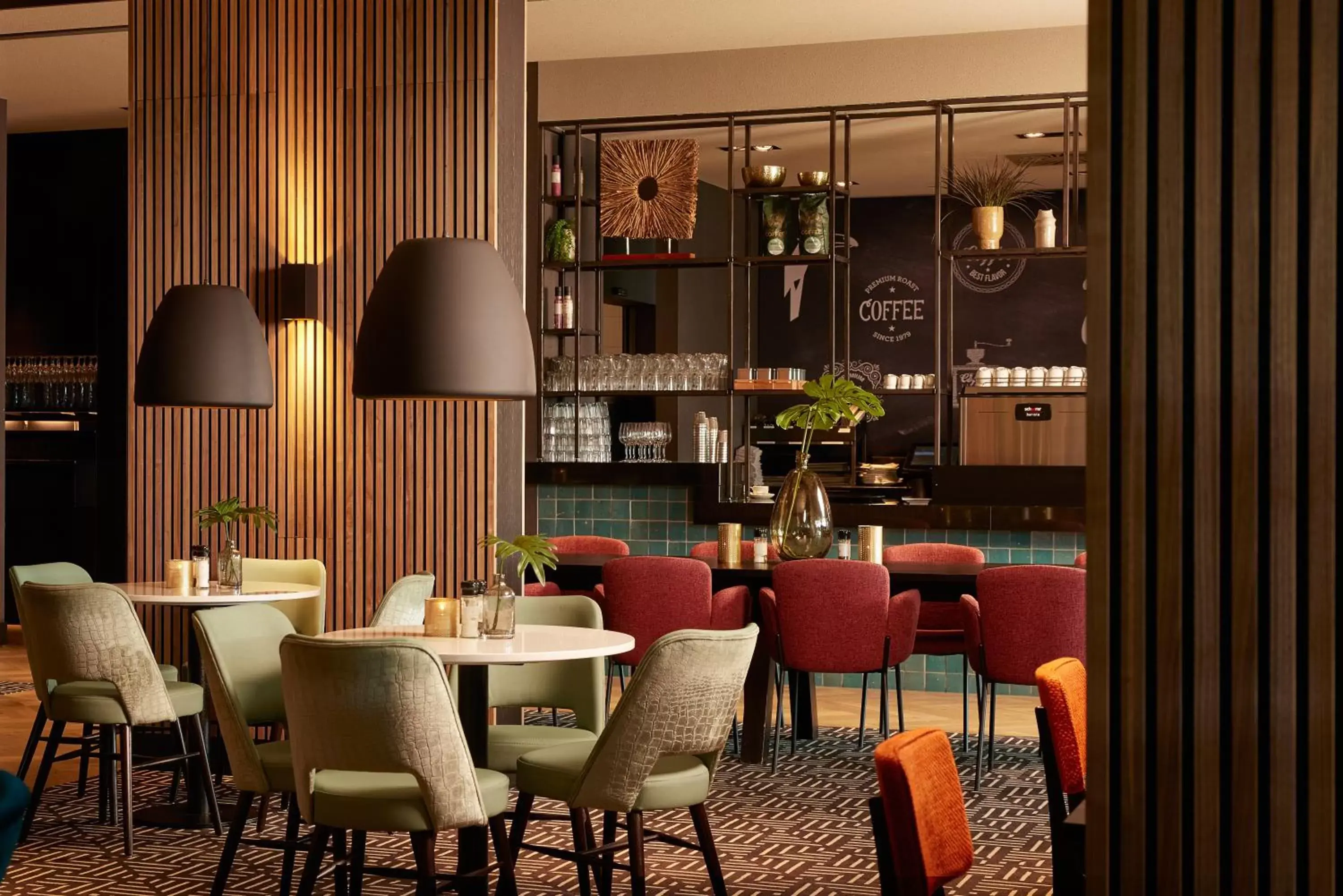 Restaurant/places to eat, Lounge/Bar in Van der Valk hotel Veenendaal