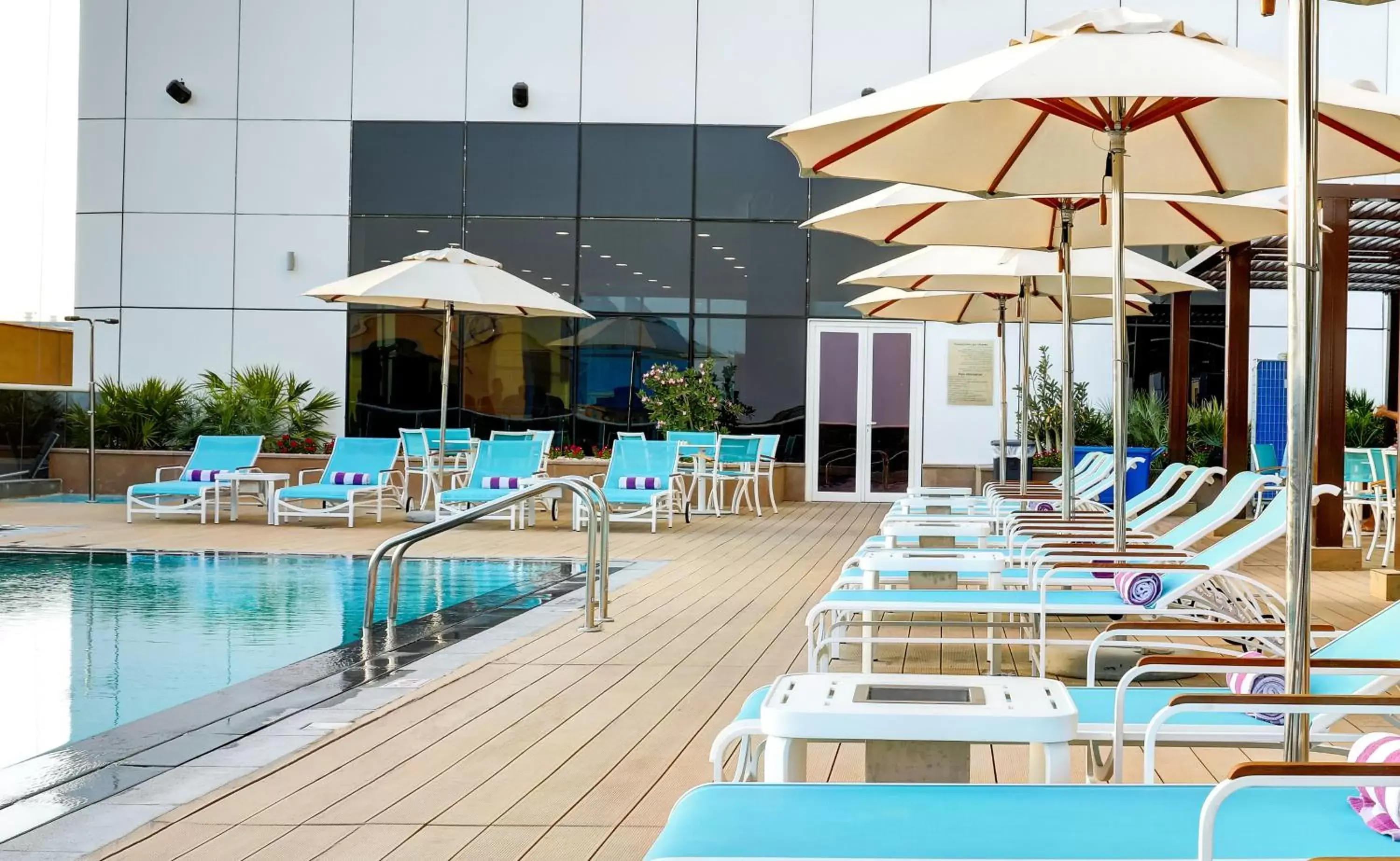 Activities, Swimming Pool in Premier Inn Dubai Ibn Battuta Mall