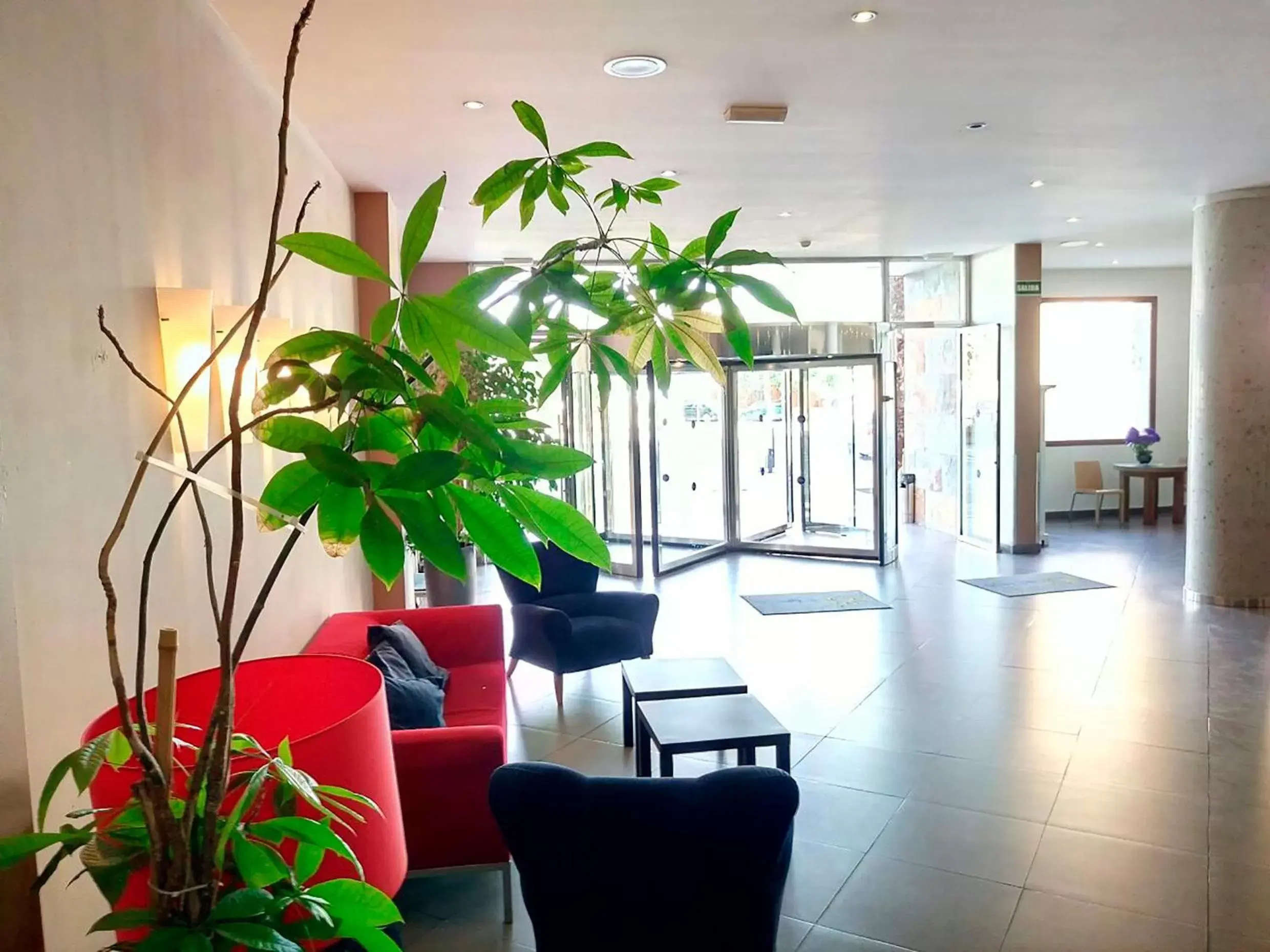 Lobby or reception in Ohtels Campo De Gibraltar