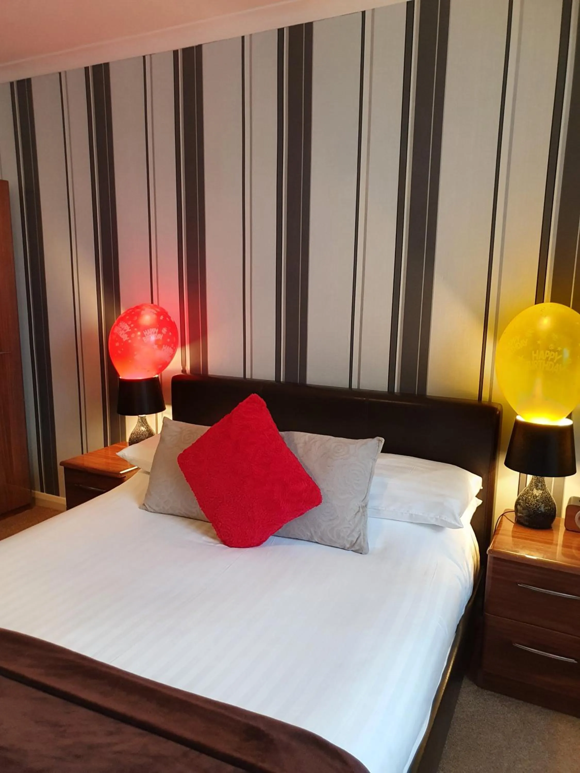 Bedroom, Bed in Senlac Guesthouse