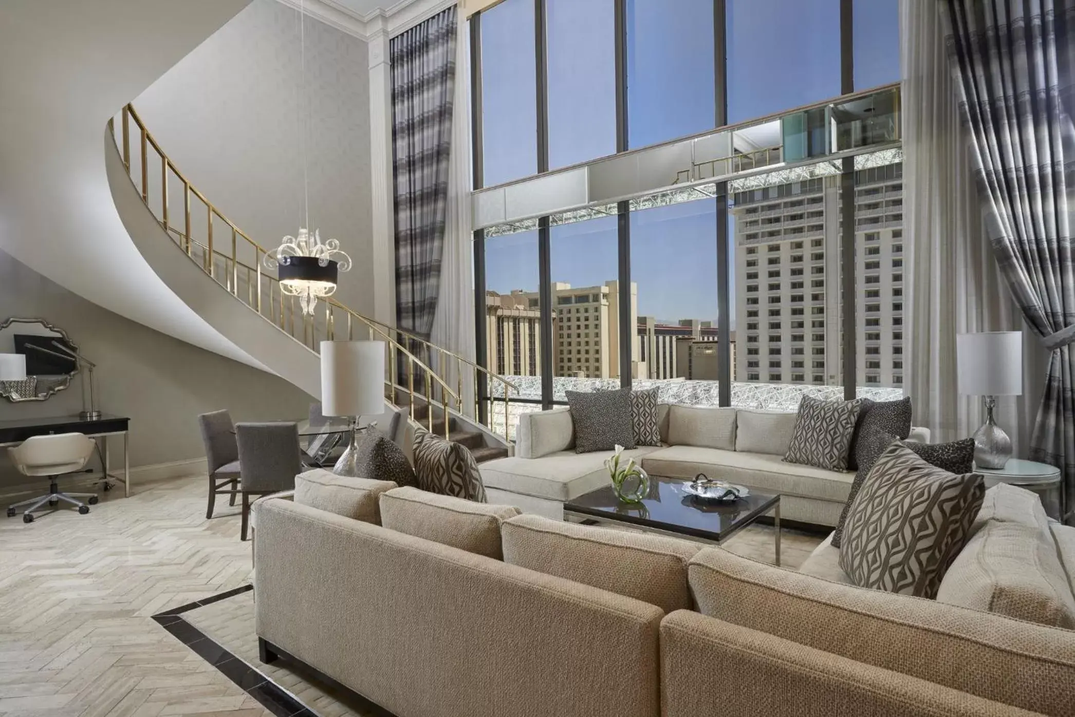 Living room, Seating Area in Golden Nugget Hotel & Casino Las Vegas