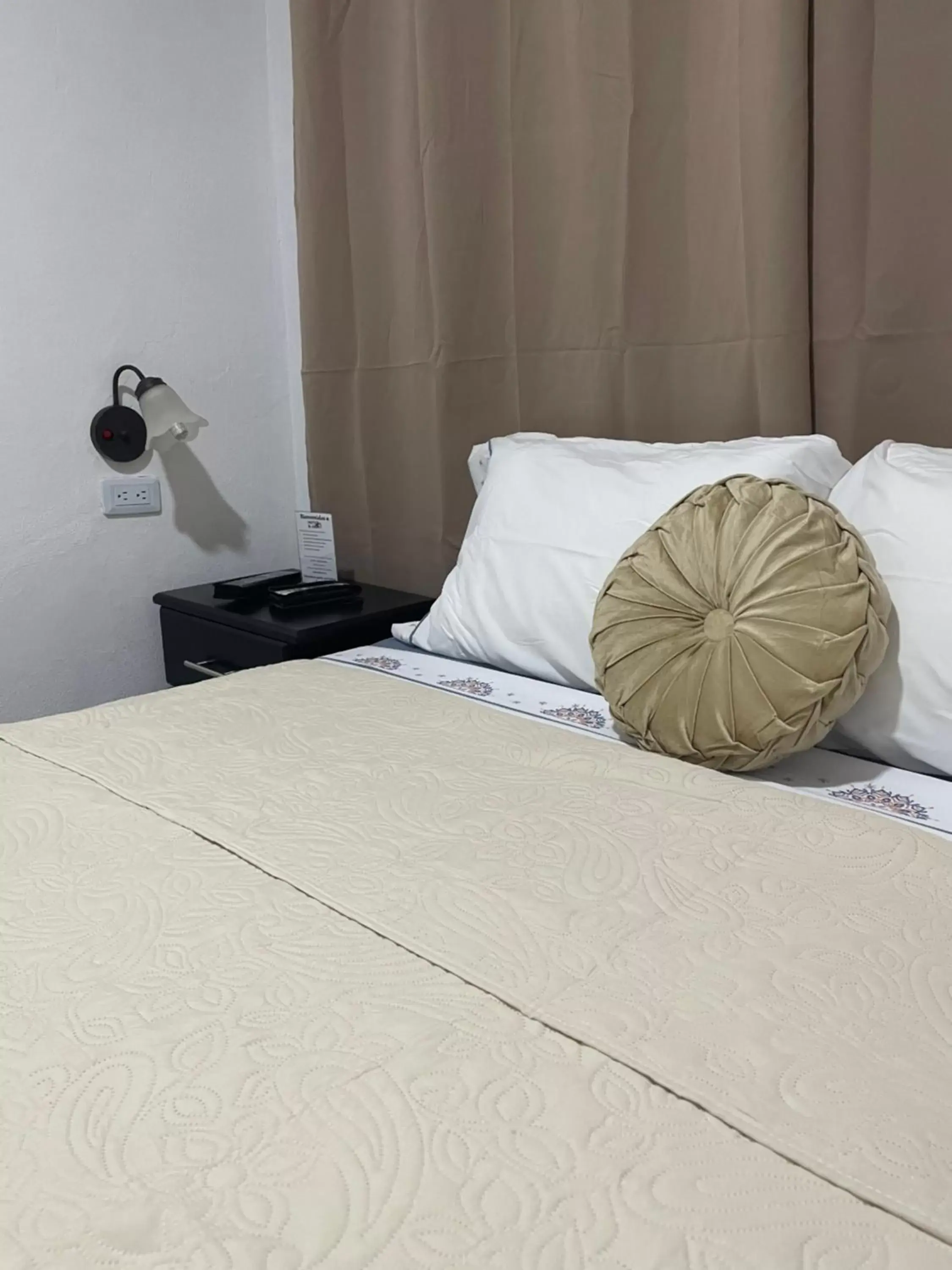 Bed in Hotel El Coco