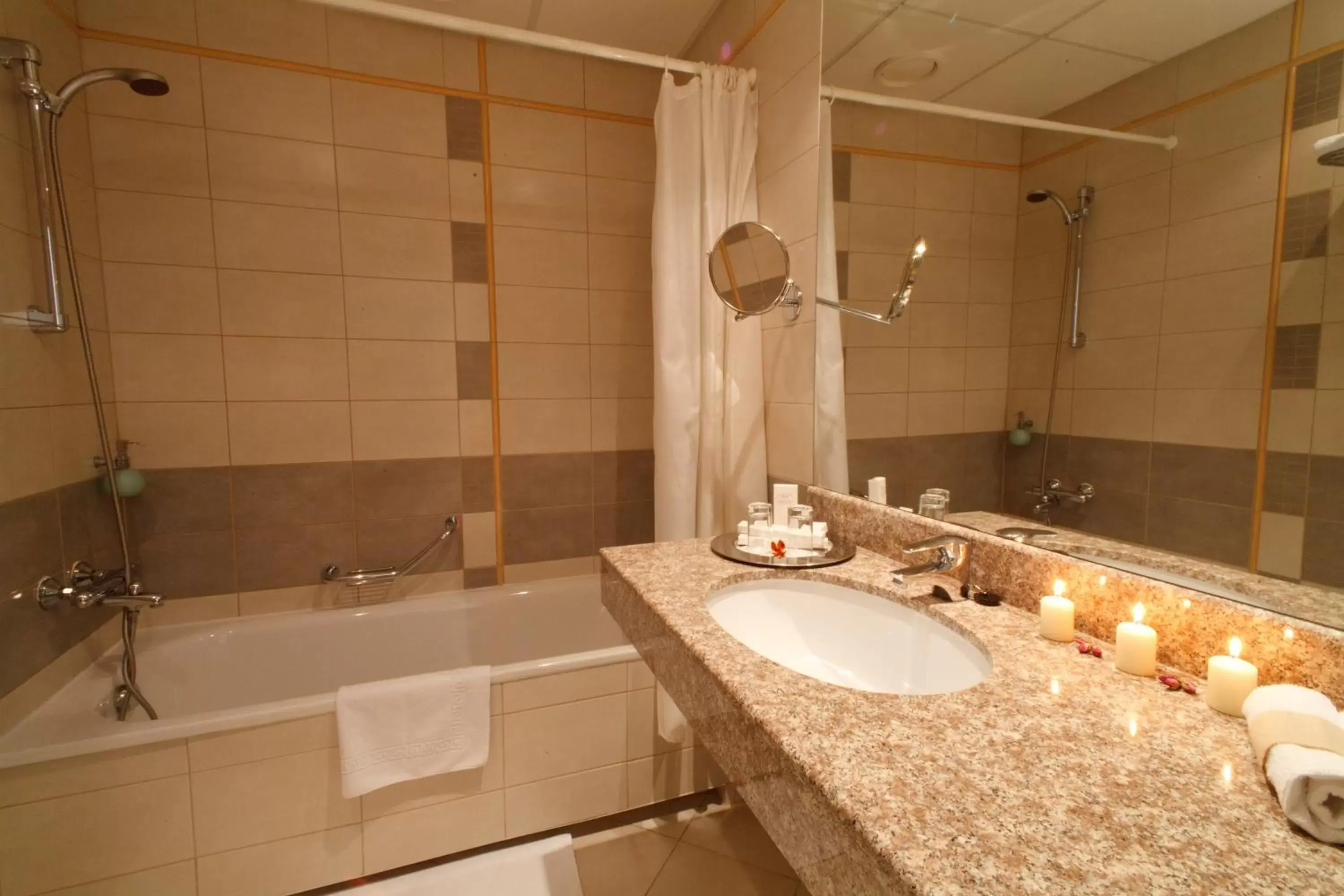 Bathroom in Monika Centrum Hotels