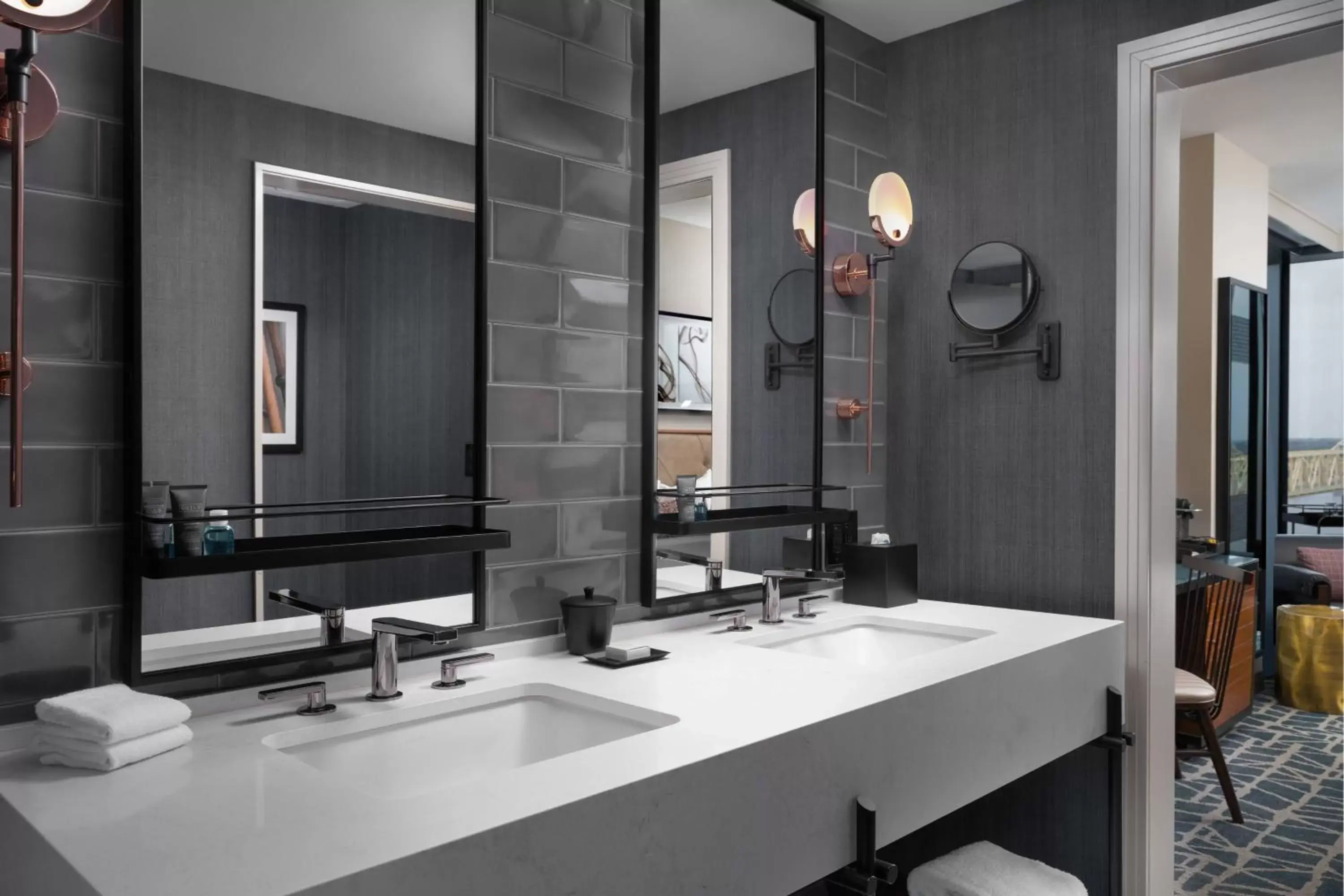 Bathroom in Hotel Distil, Autograph Collection