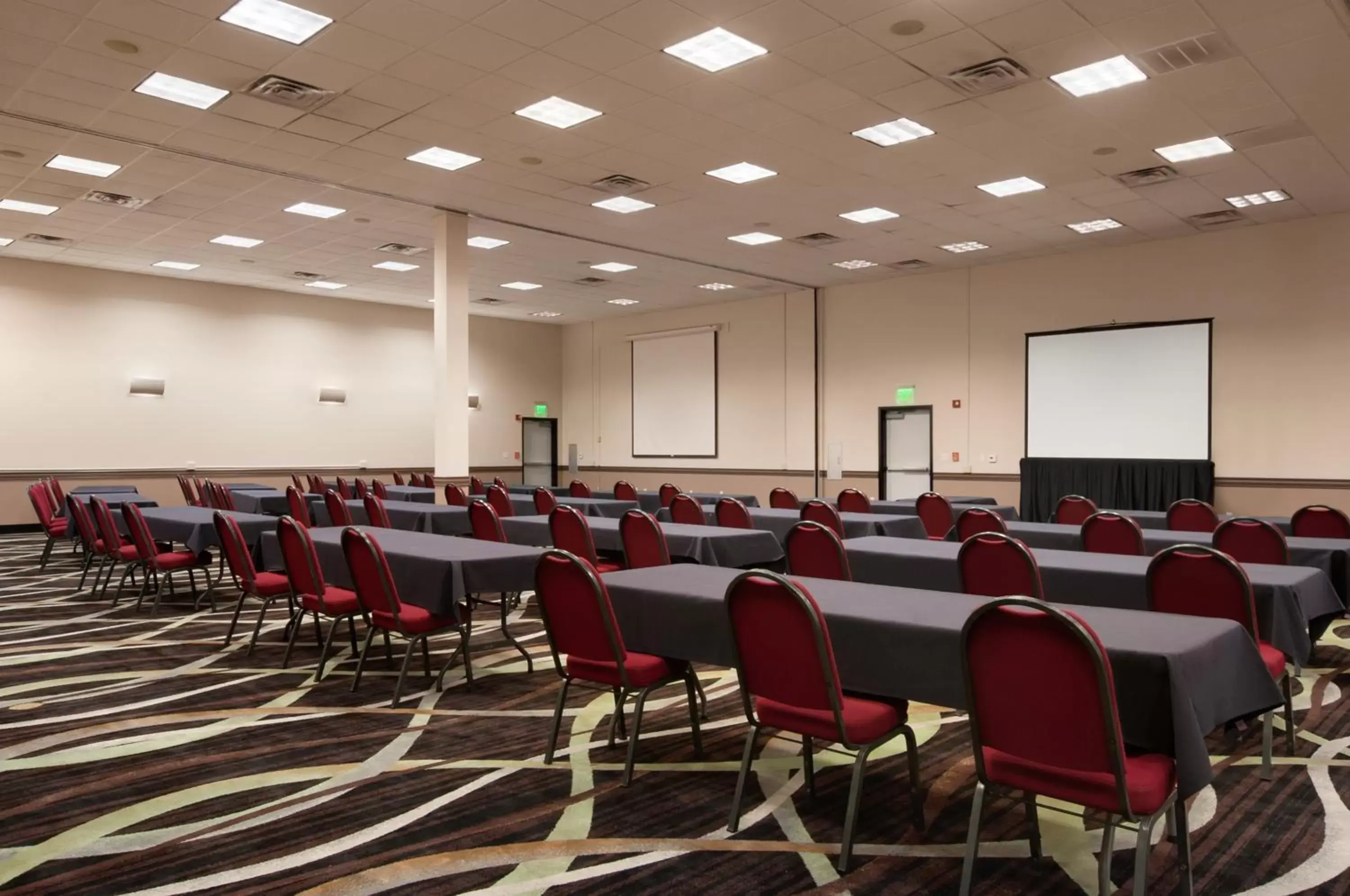 Banquet/Function facilities in Wingate by Wyndham and Williamson Conference Center