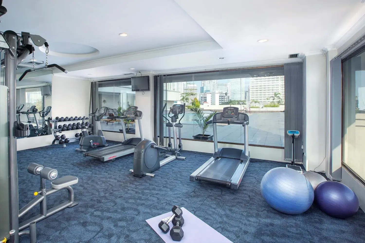 Fitness centre/facilities, Fitness Center/Facilities in Royal Kuningan Hotel