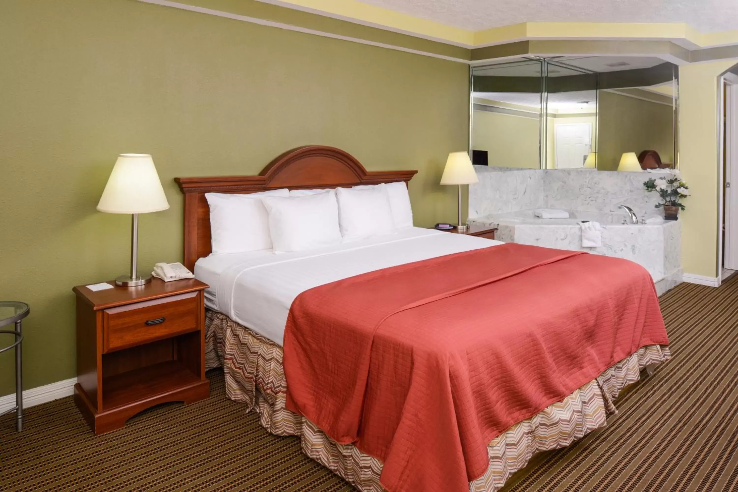 Bed in Americas Best Value Inn & Suites Waller Prairie View