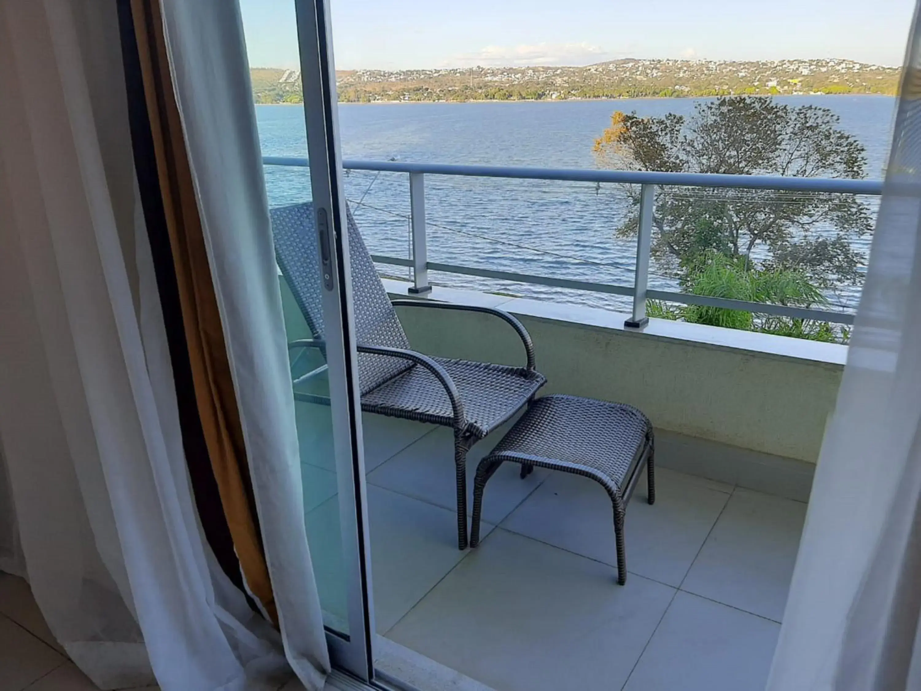 Balcony/Terrace in eSuites Spa Lagoa Santa