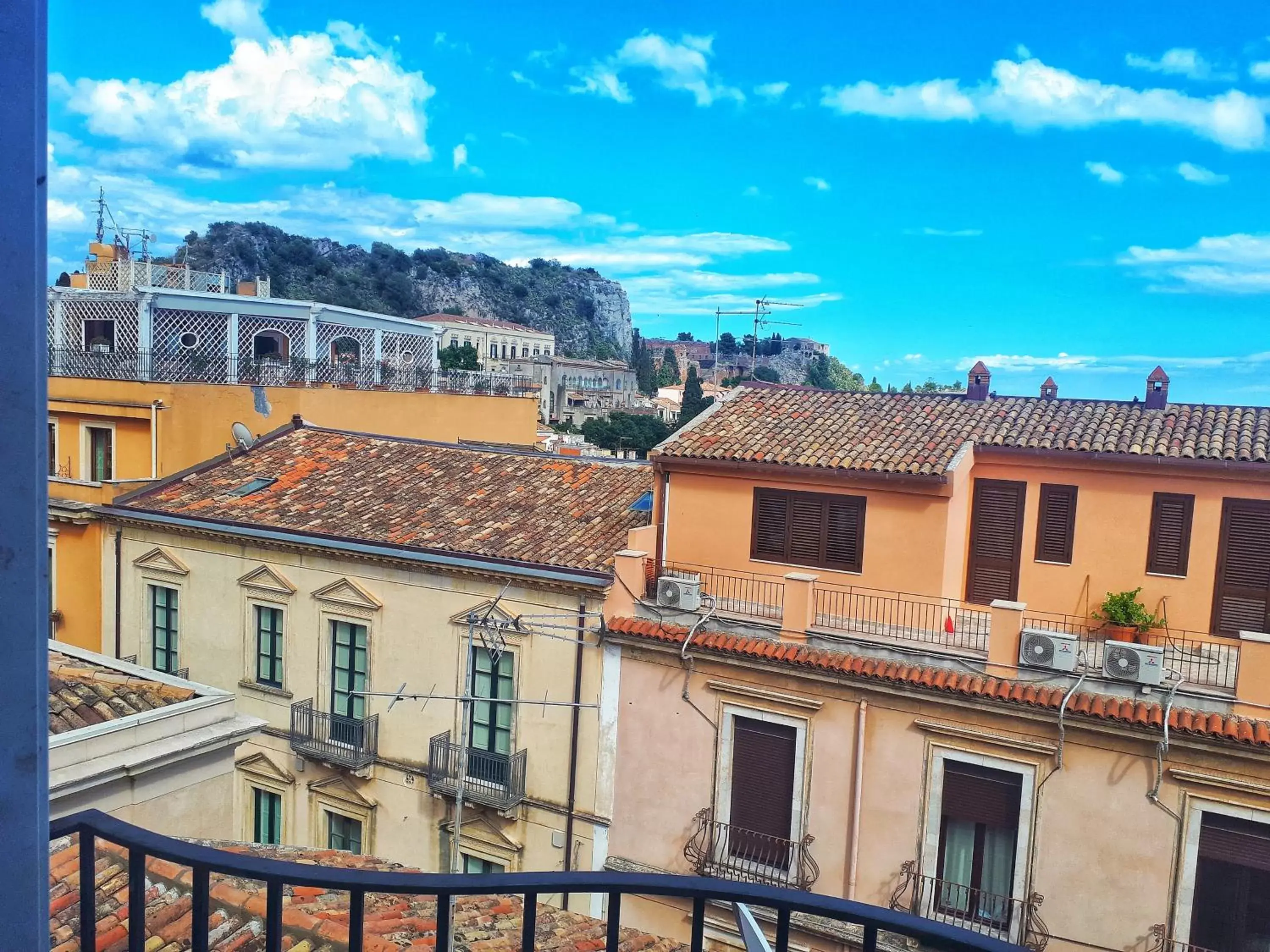 Balcony/Terrace in Hotel Le Chevalier