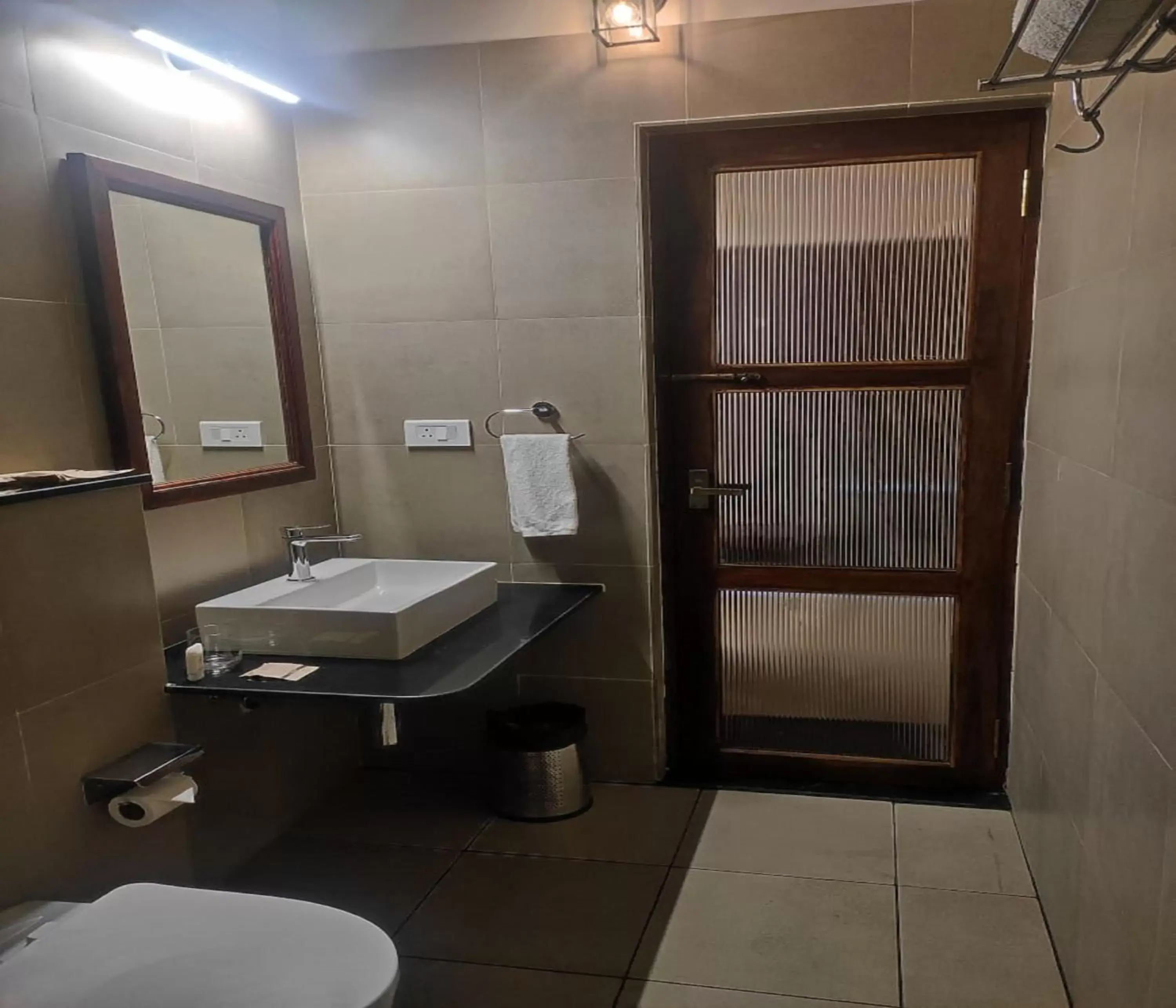 Bathroom in Mango Hill Kodai Bathroom in Mango Hill Kodai