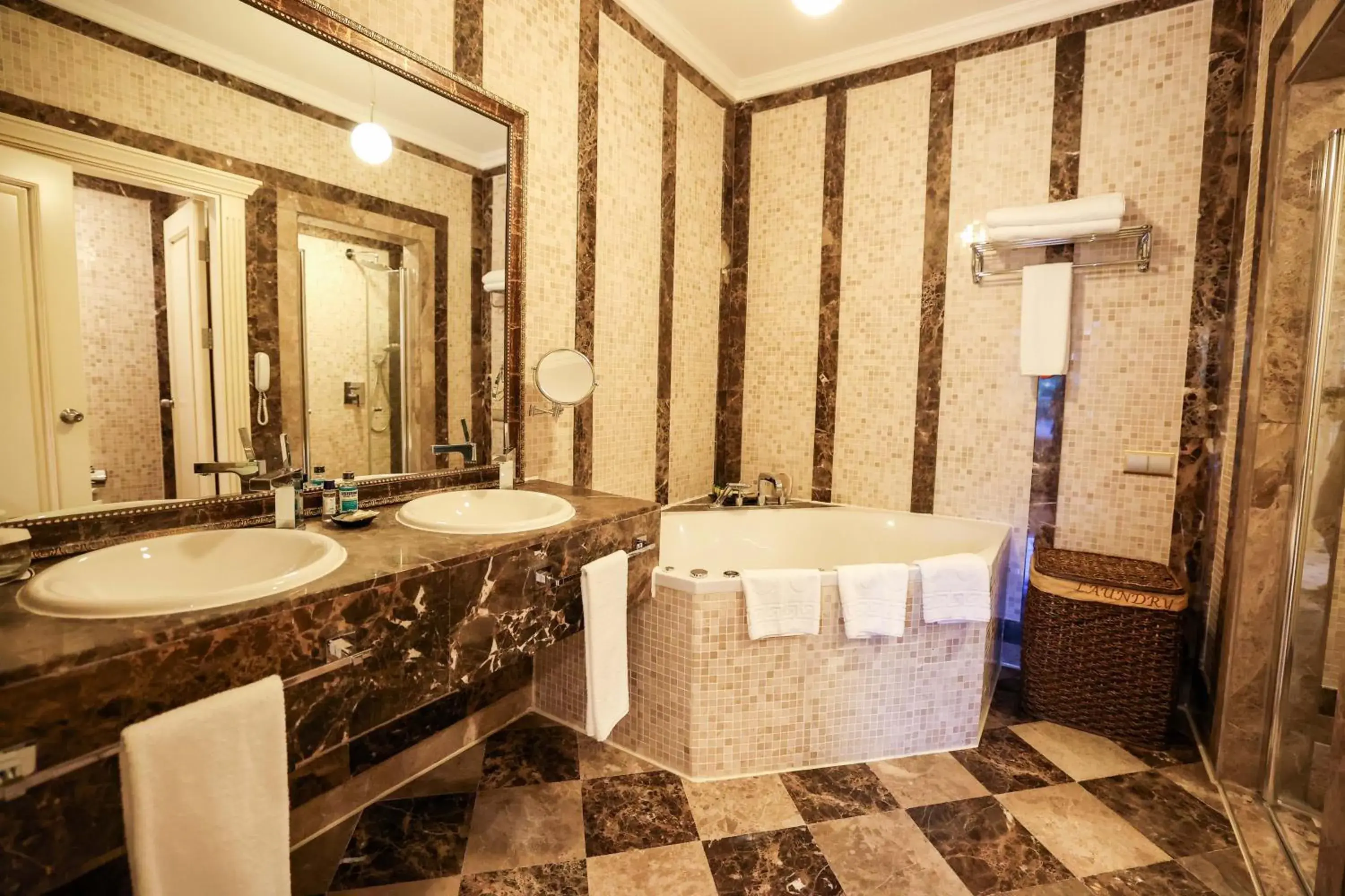 Shower, Bathroom in Nirvana Dolce Vita