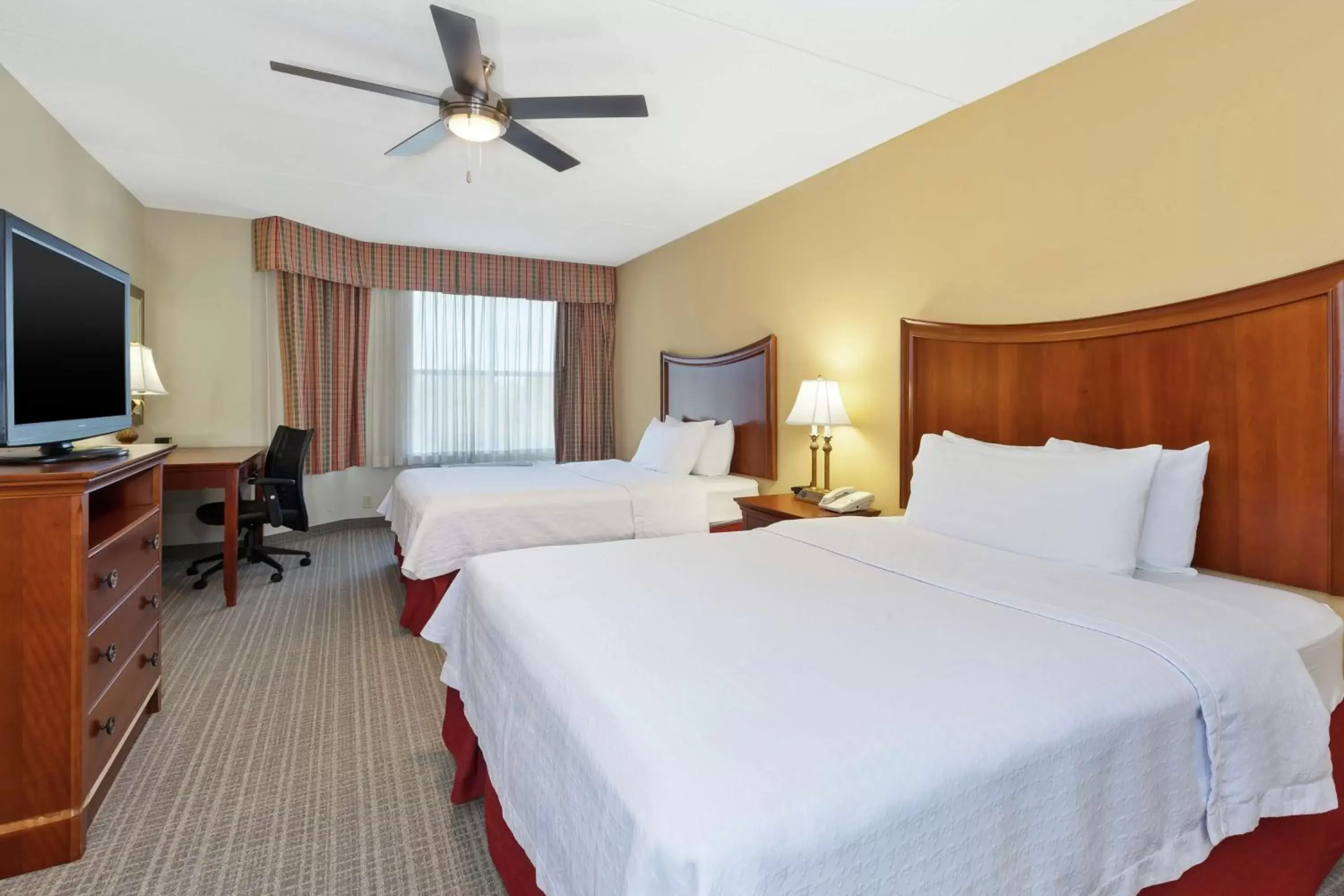 Bedroom, Bed in Homewood Suites by Hilton Chesapeake - Greenbrier