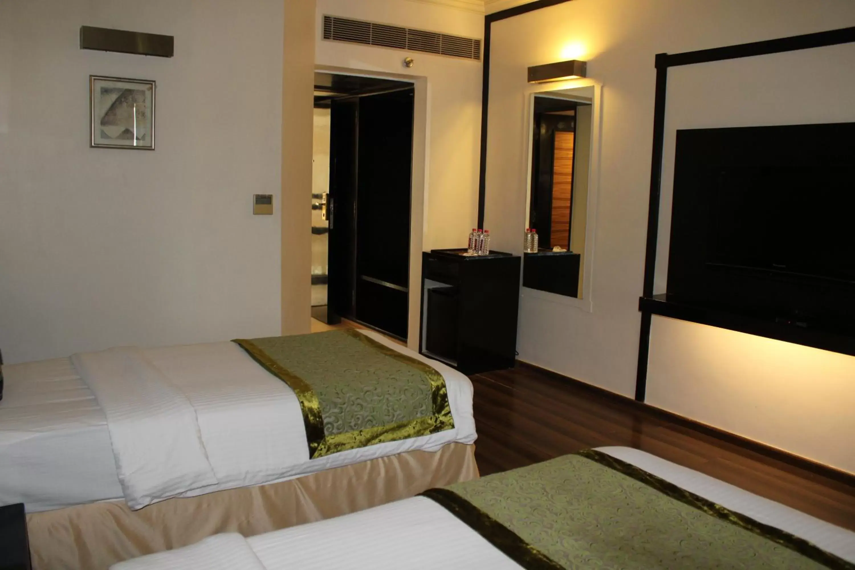 Bed in Fortune Inn Haveli, Gandhinagar - Member ITC's Hotel Group