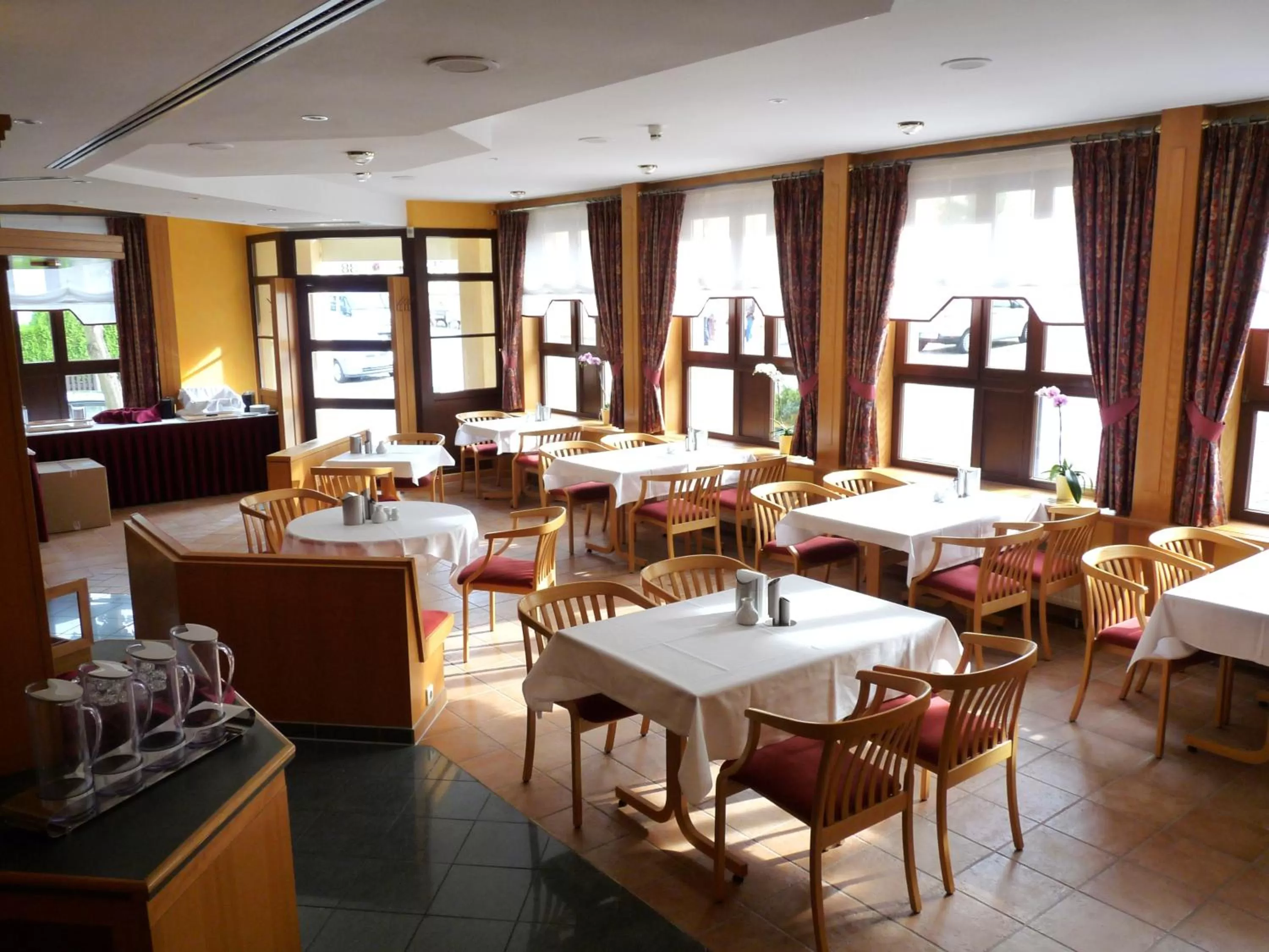 Restaurant/places to eat in Hotel garni "Zum Eichwerder"