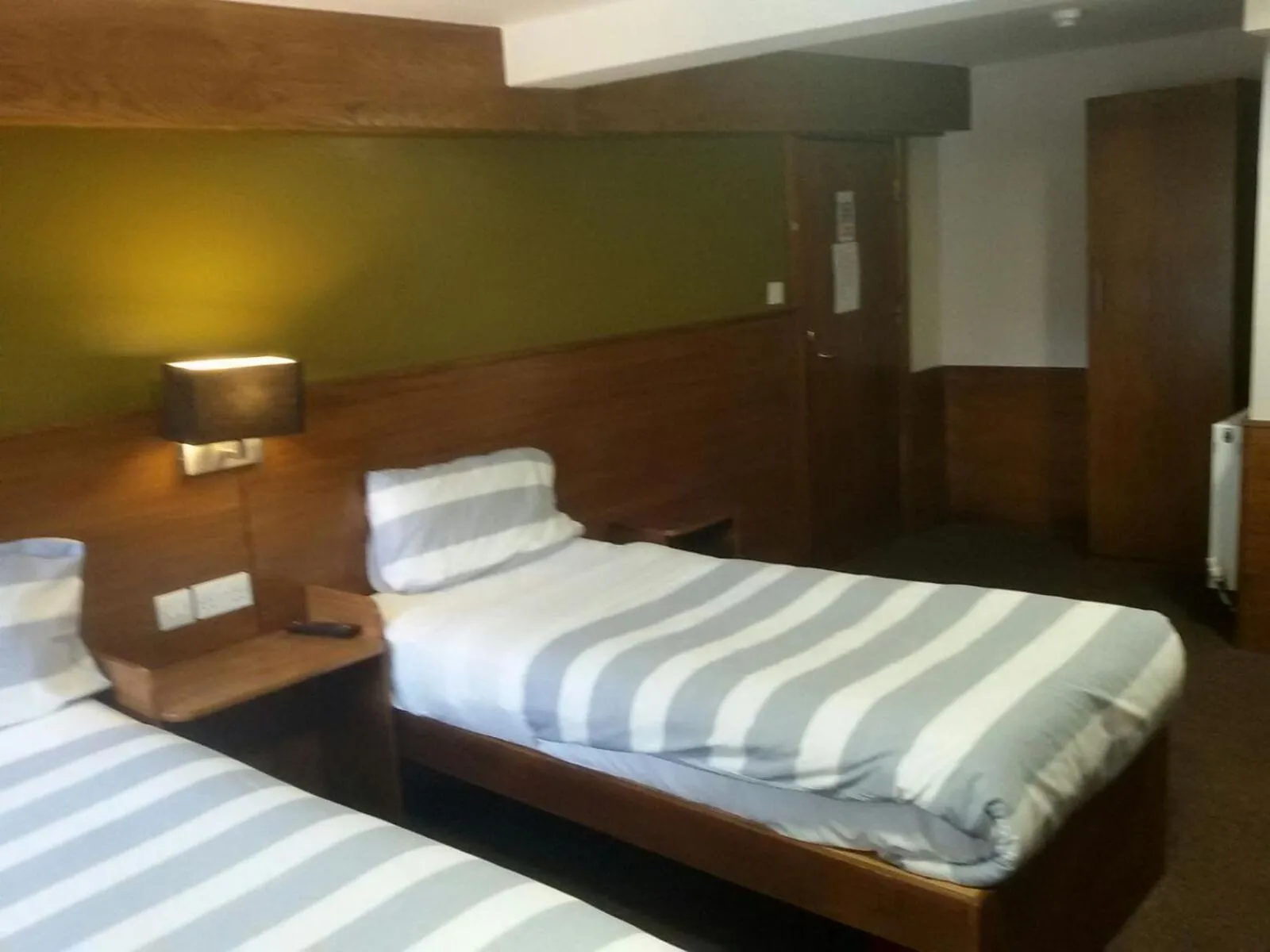 Photo of the whole room, Room Photo in Adelphi Hotel