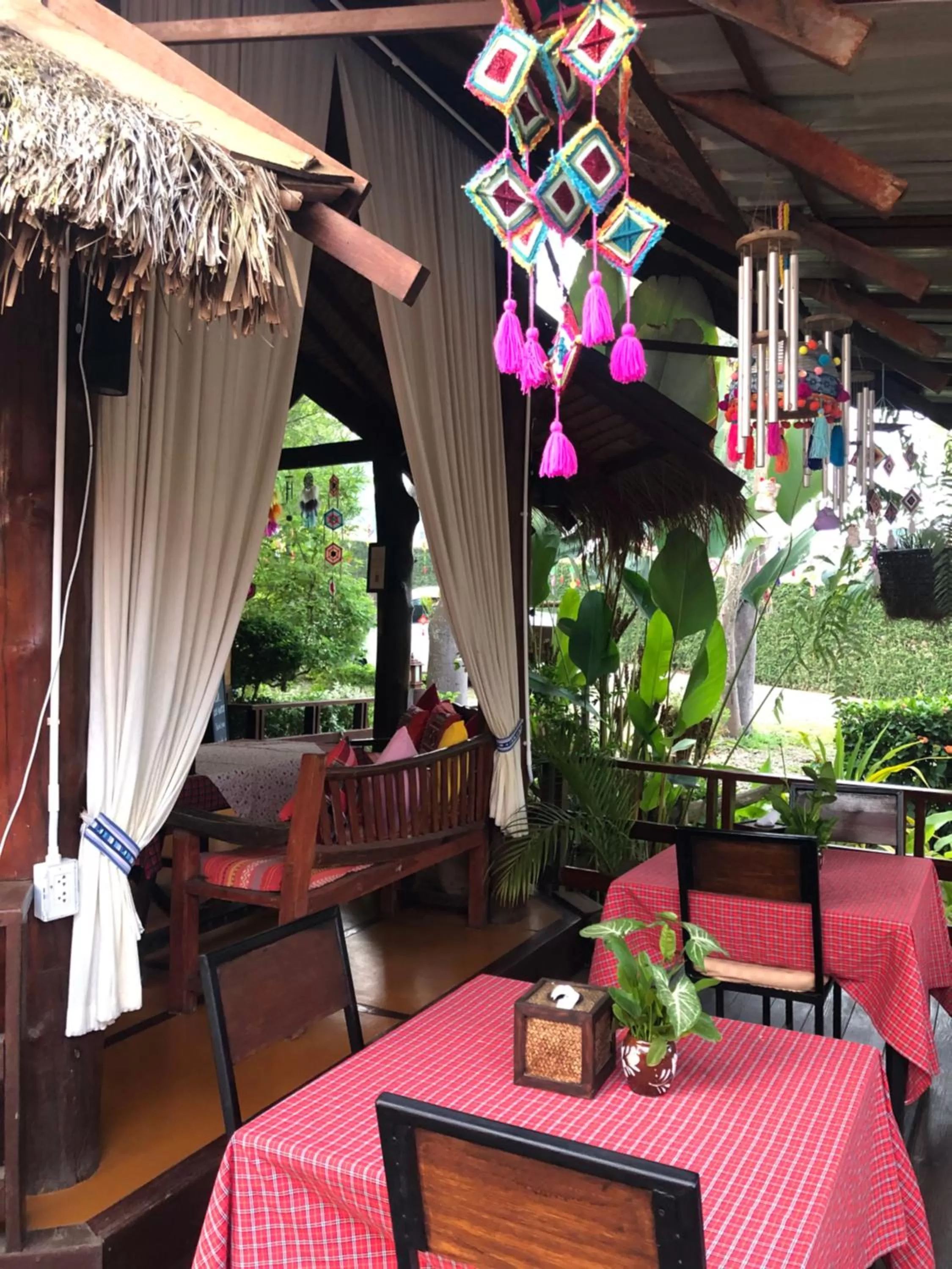 Restaurant/places to eat in Pura Vida Pai Resort