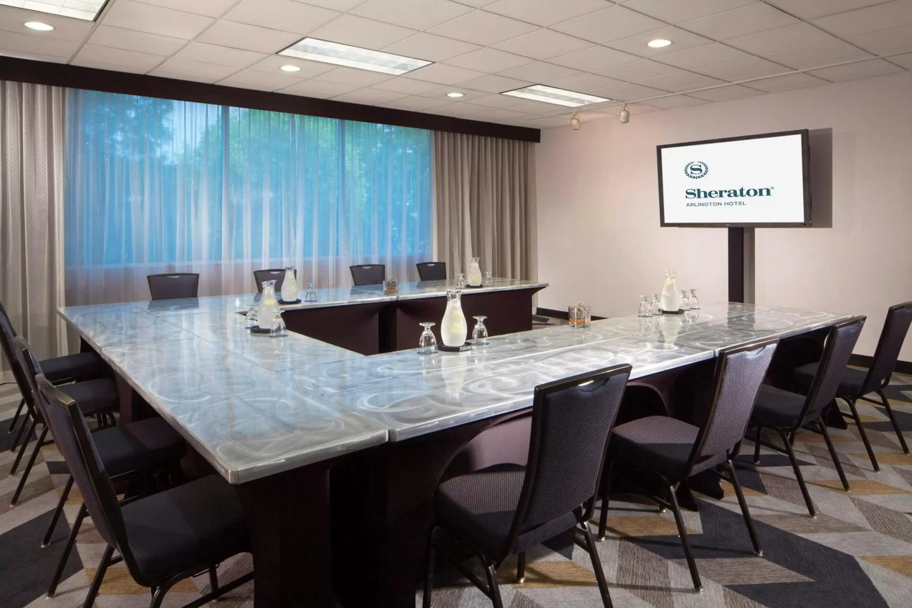 Meeting/conference room in Sheraton Arlington Hotel