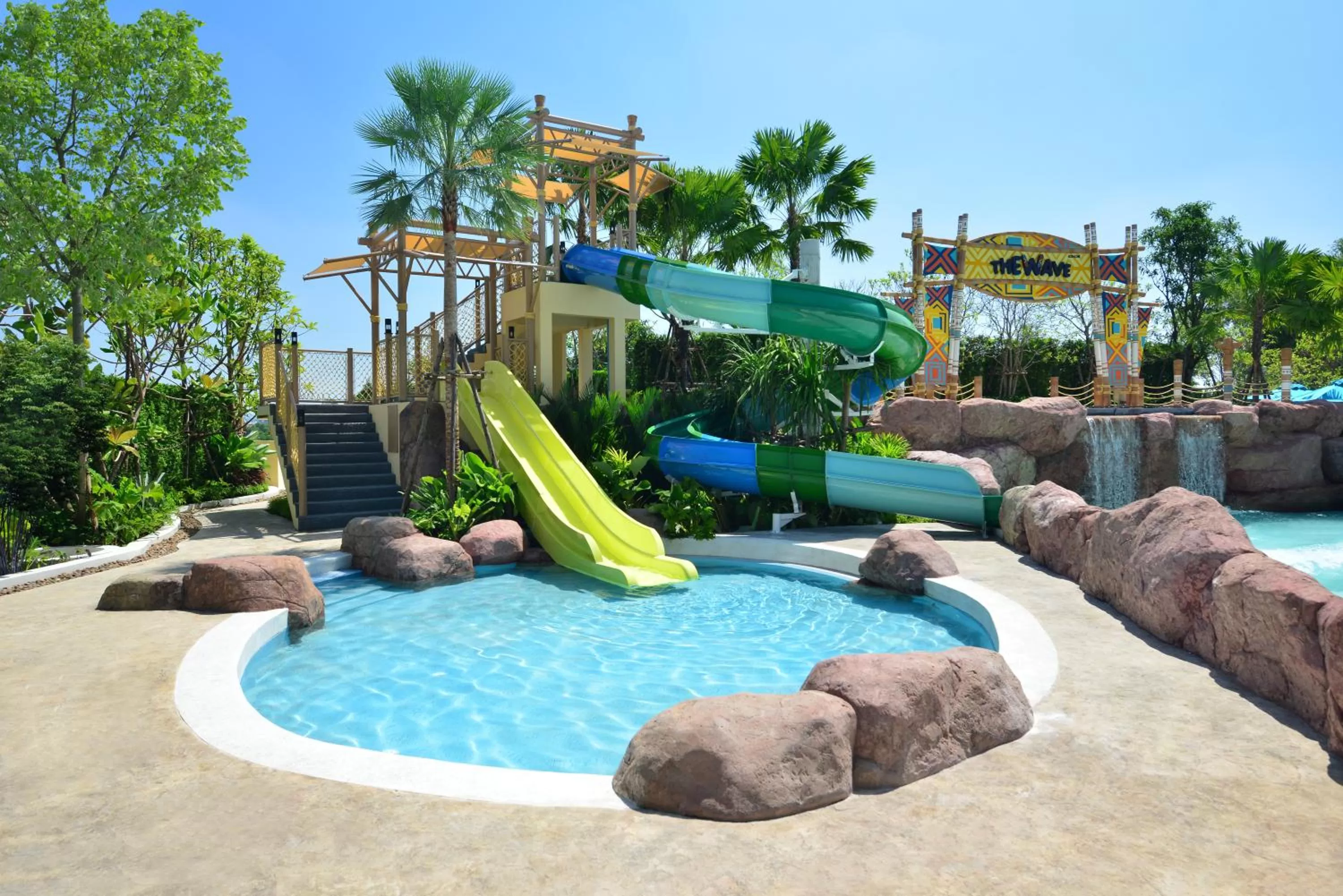 Aqua park in Centre Point Prime Hotel Pattaya