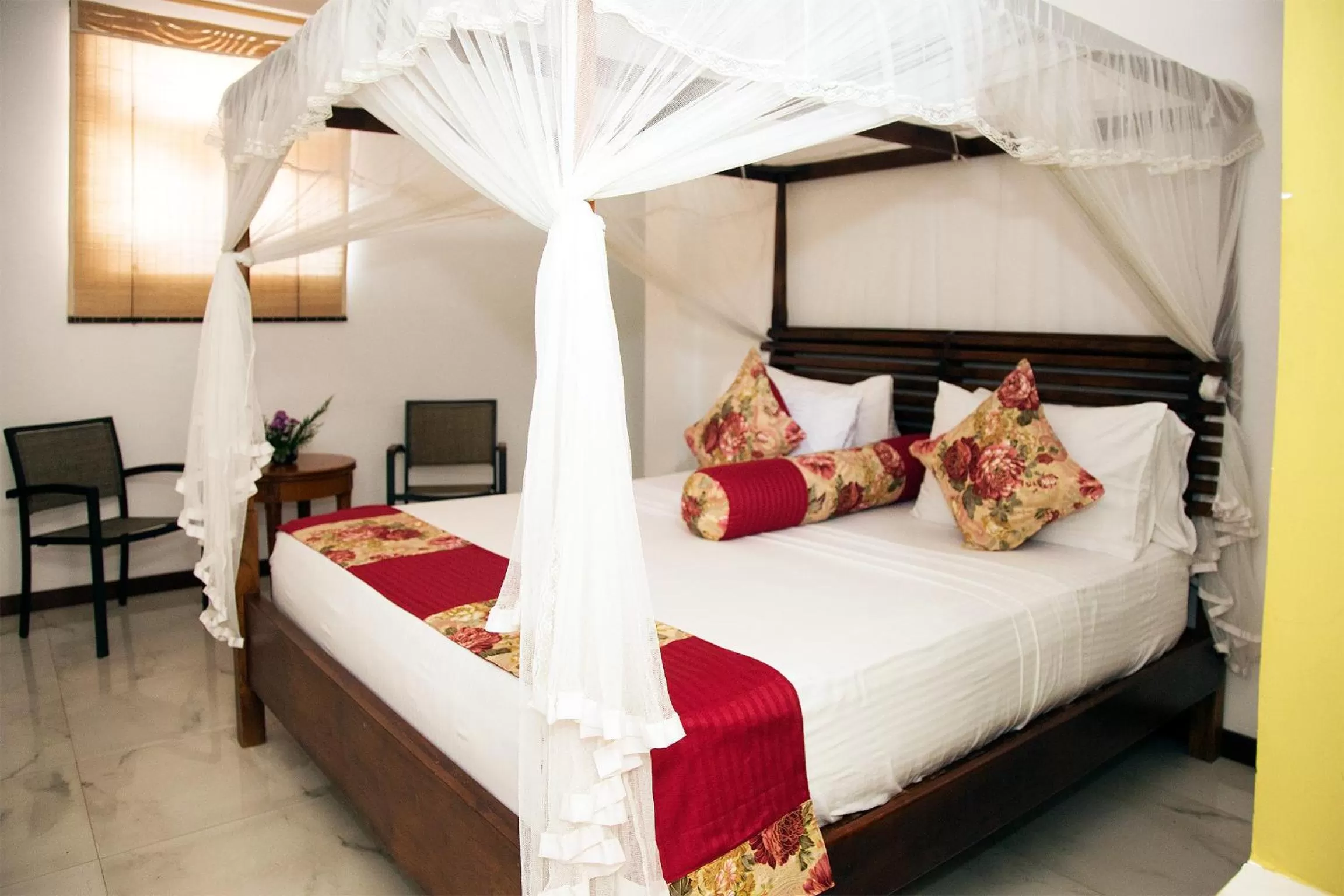 Bedroom, Bed in Suriya Arana