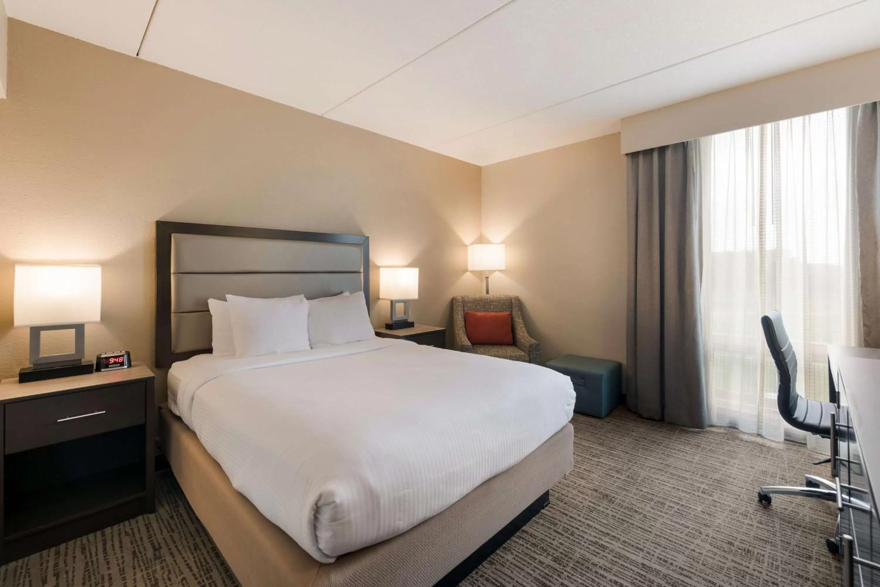 Bedroom, Bed in Best Western Holiday Lodge