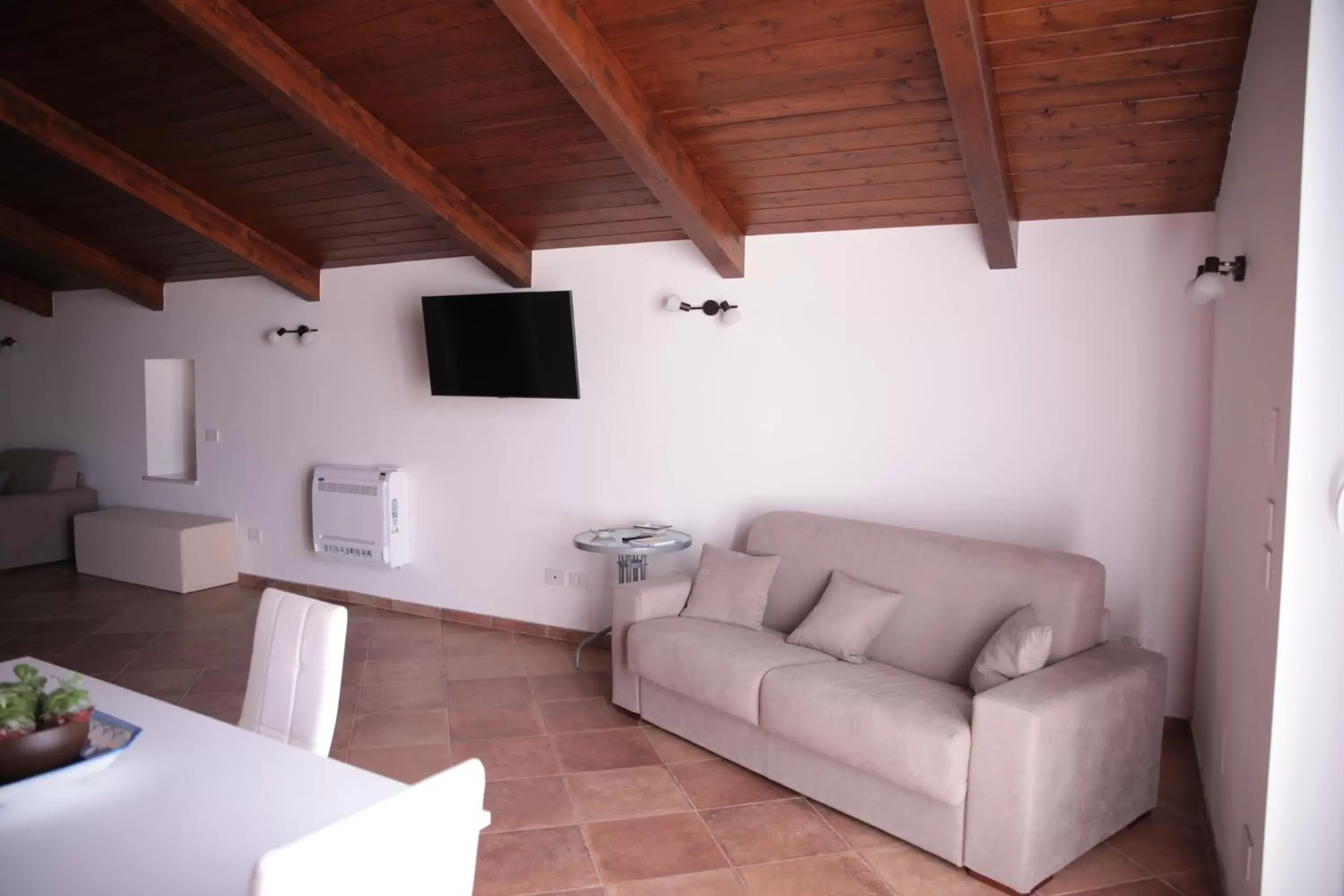 Photo of the whole room, Seating Area in Palazzo Caracciolo del Sole