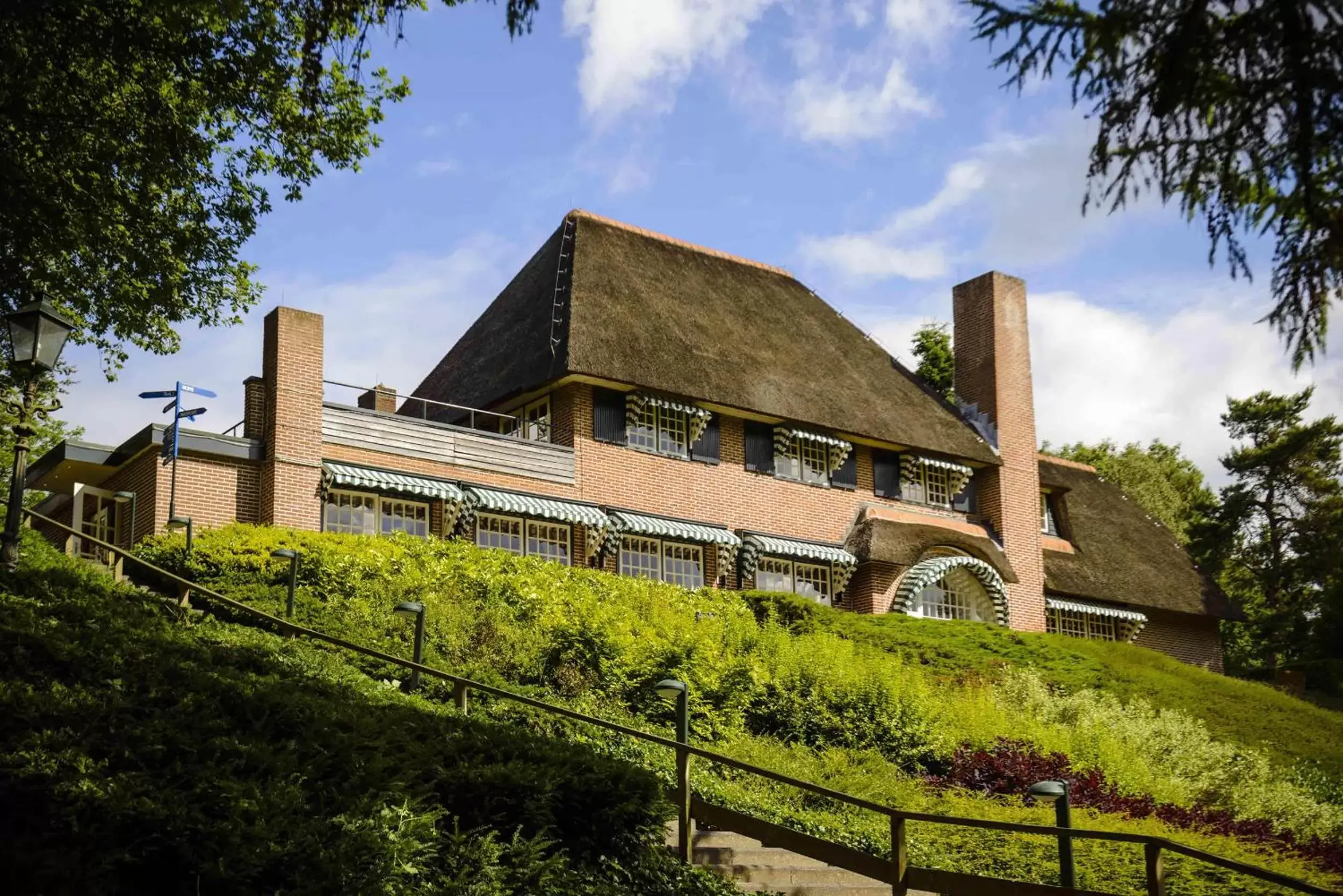 Facade/entrance, Property Building in Fletcher Hotel Restaurant De Wipselberg-Veluwe