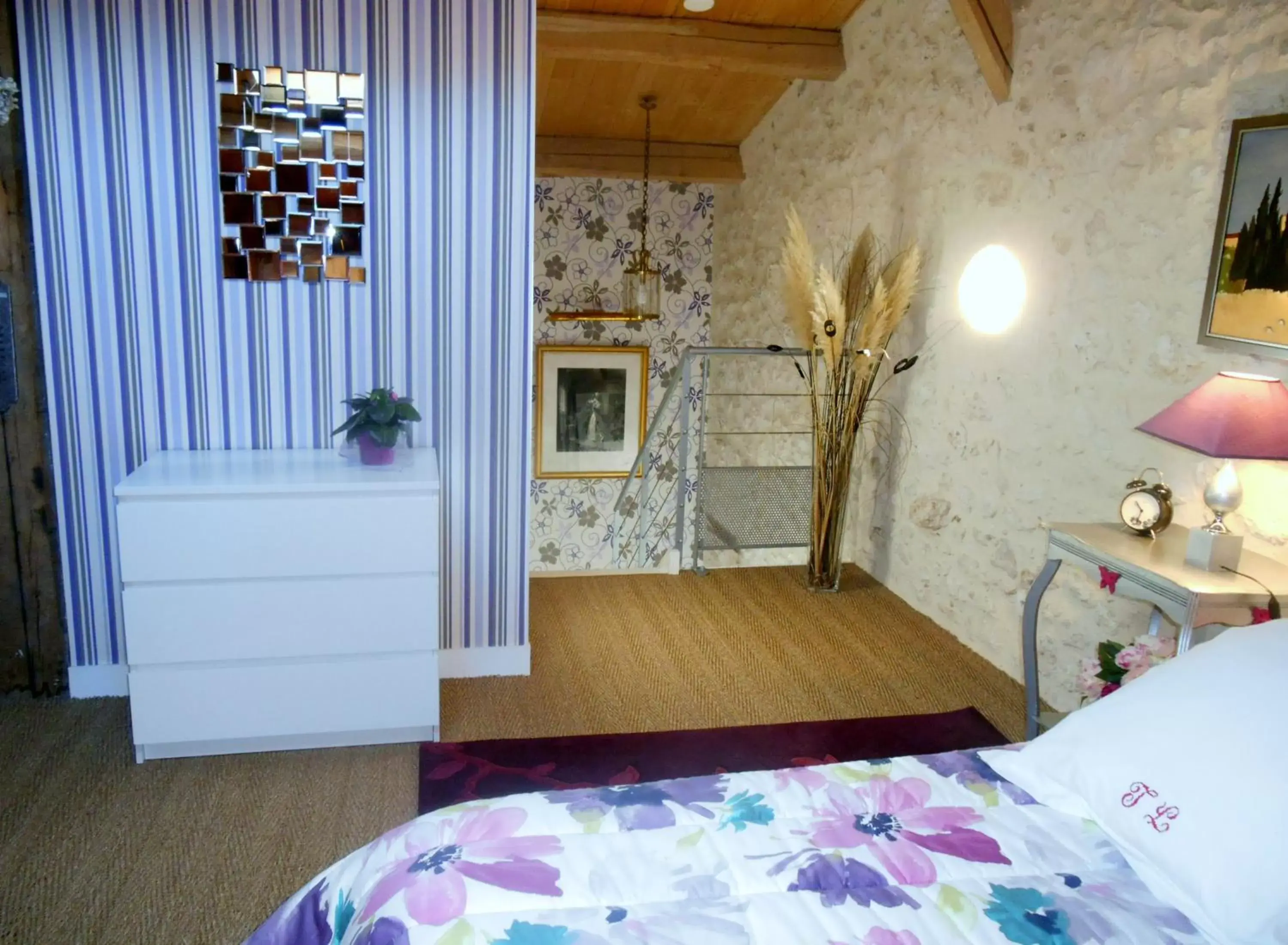 Photo of the whole room, Bed in Le Colombier
