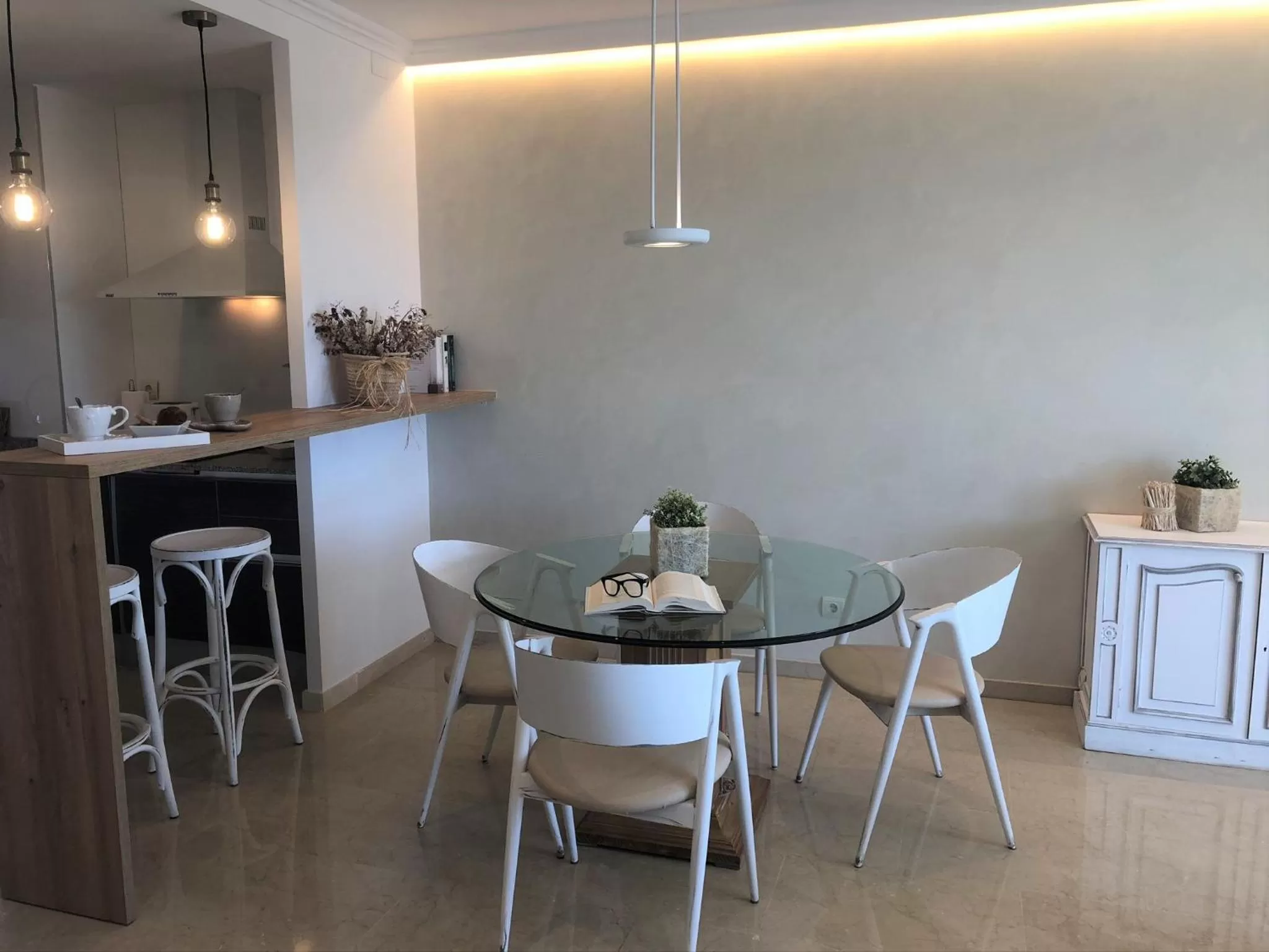 Dining area in Mediterraneo Sitges