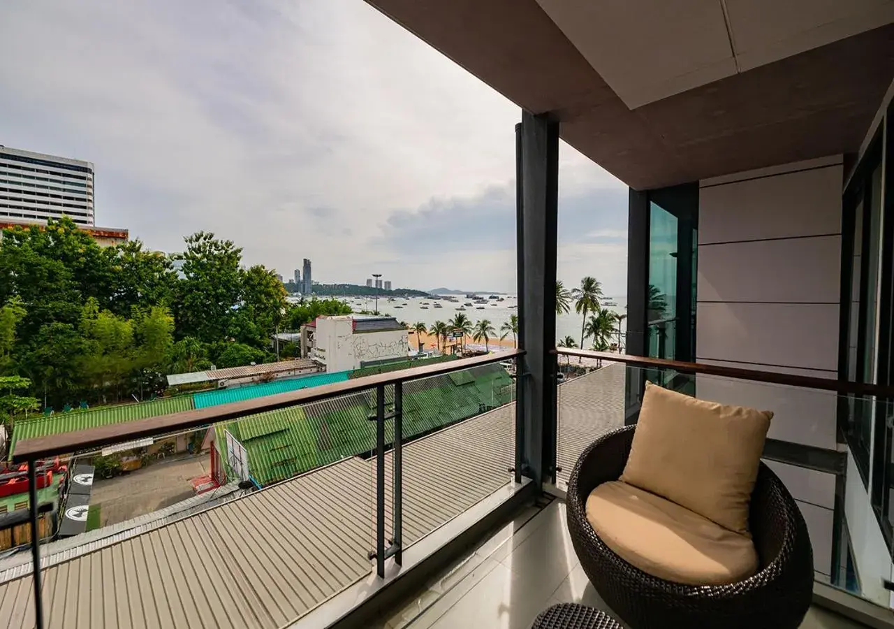 Balcony/Terrace in Serenotel Pattaya