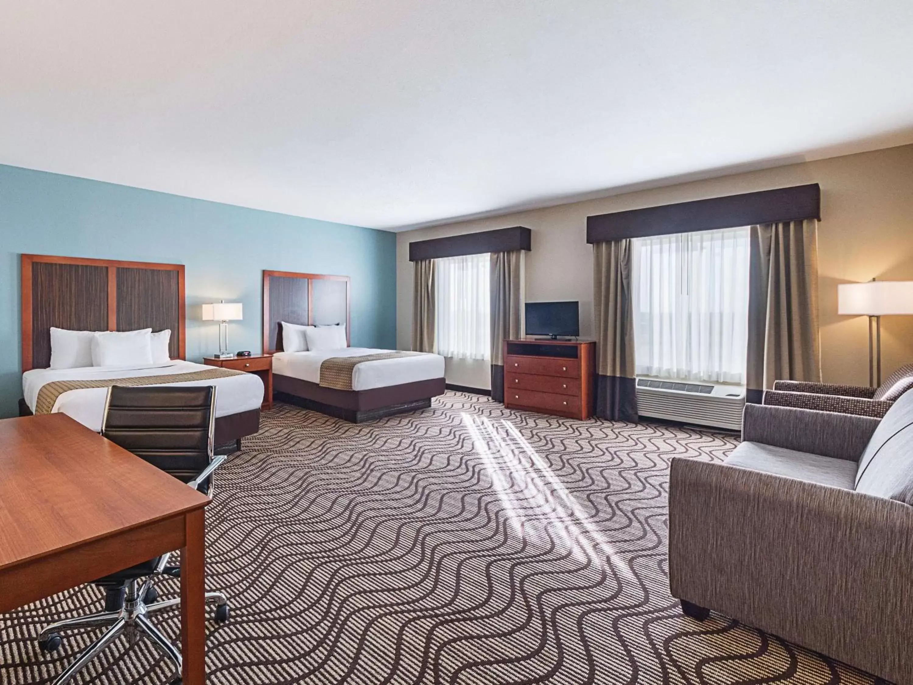 Deluxe Suite with Two Queen Beds - Non-Smoking in La Quinta by Wyndham Mathis Deluxe Suite with Two Queen Beds - Non-Smoking in La Quinta by Wyndham Mathis