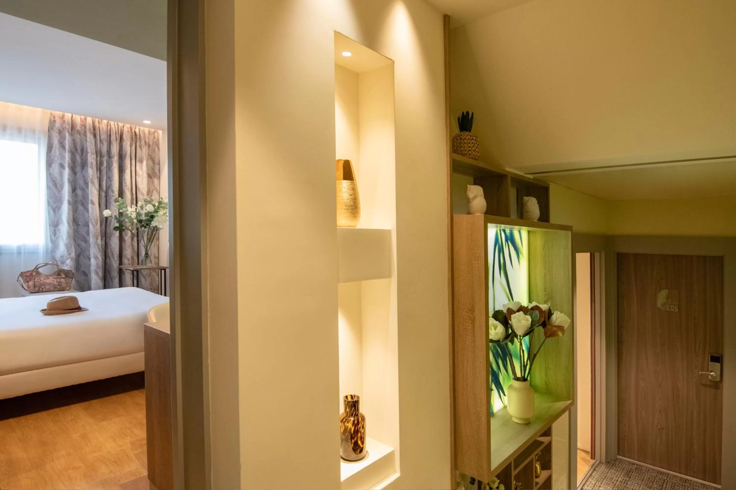 Floor plan, Bed in ibis Styles Beaulieu sur Mer