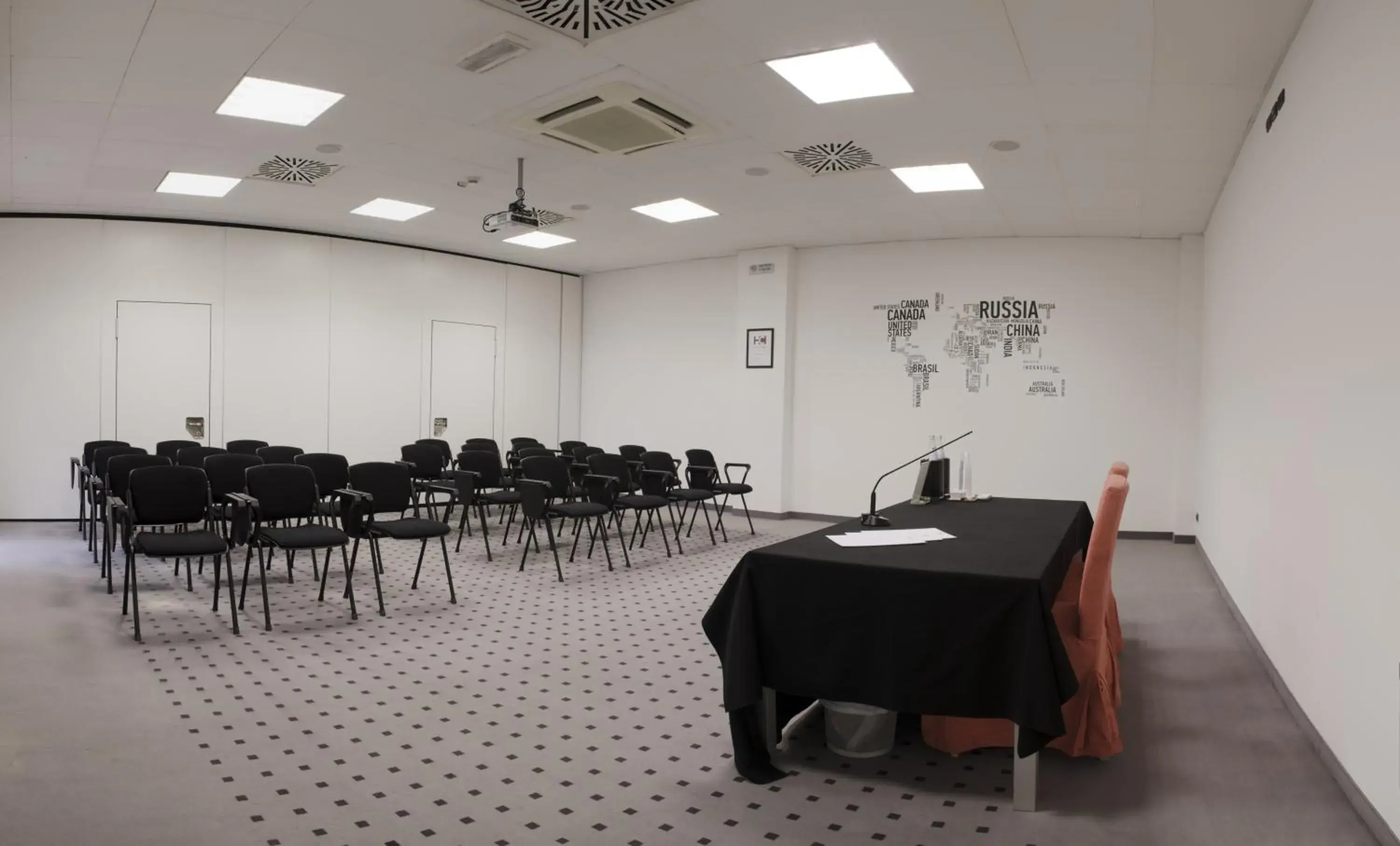 Business facilities in Hotel Carpi