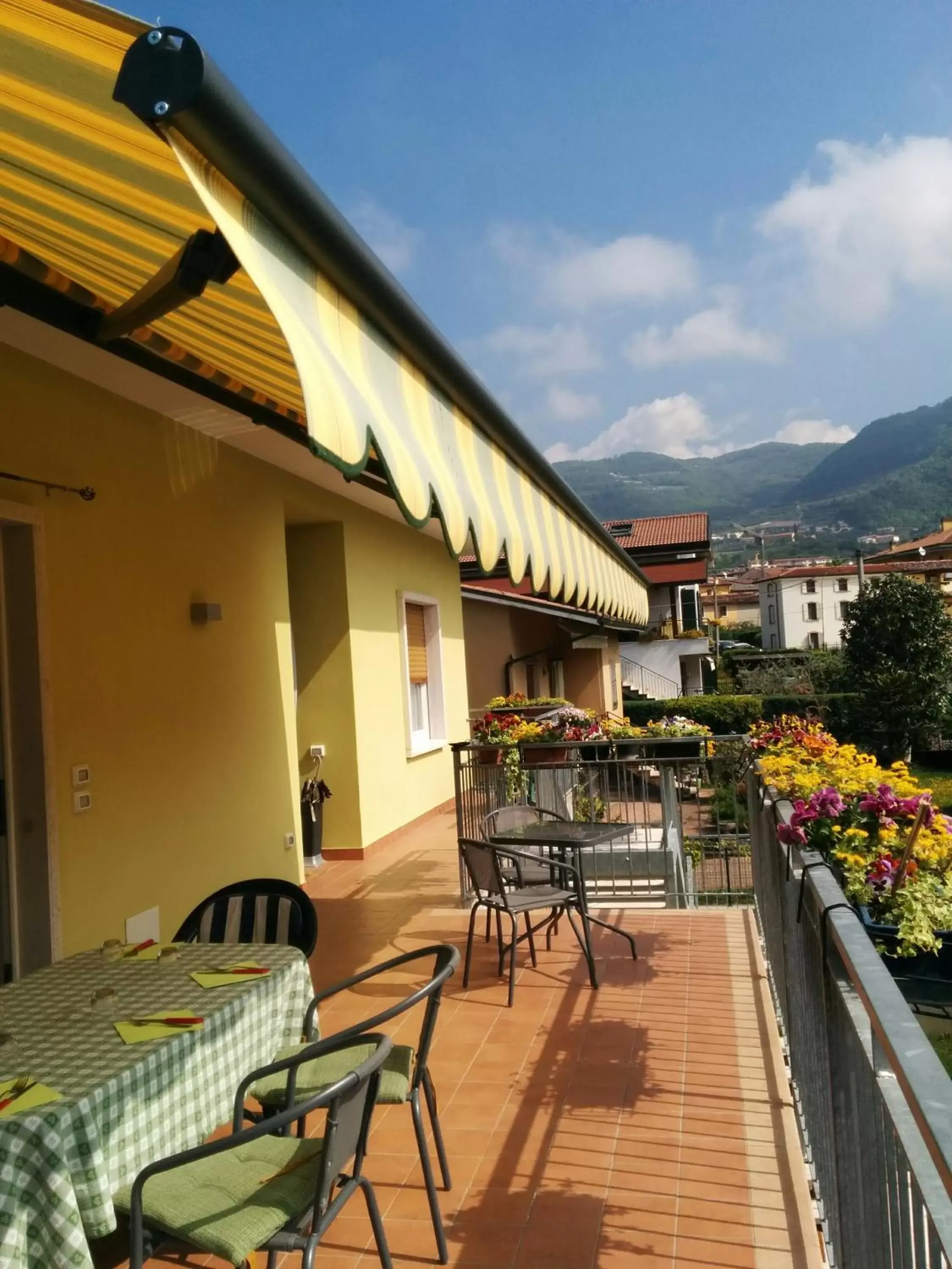 View (from property/room), Balcony/Terrace in Al Pozzo