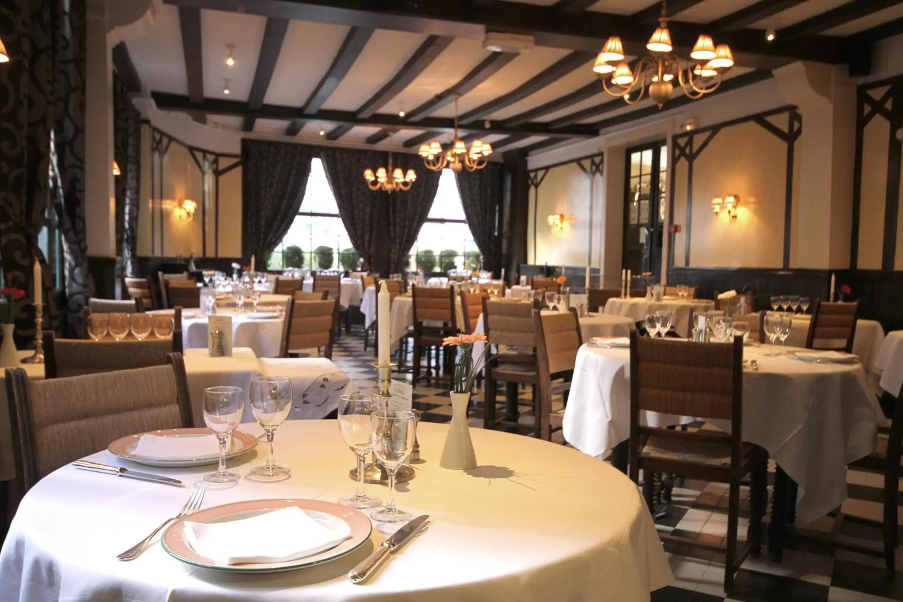 Restaurant/places to eat in Logis Hotel De France Restaurant/places to eat in Logis Hotel De France