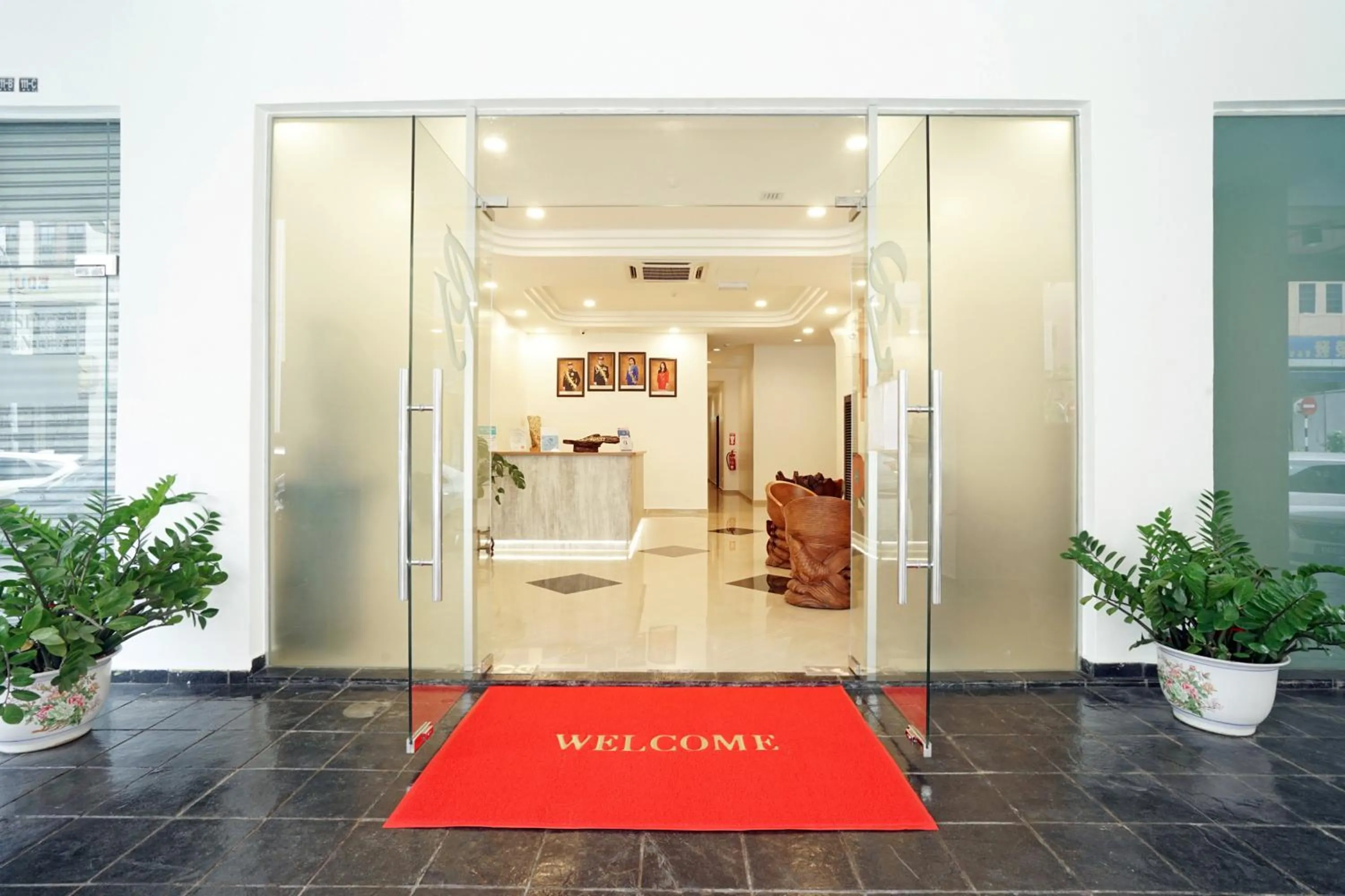 Facade/entrance in RJ Hotel Kulai