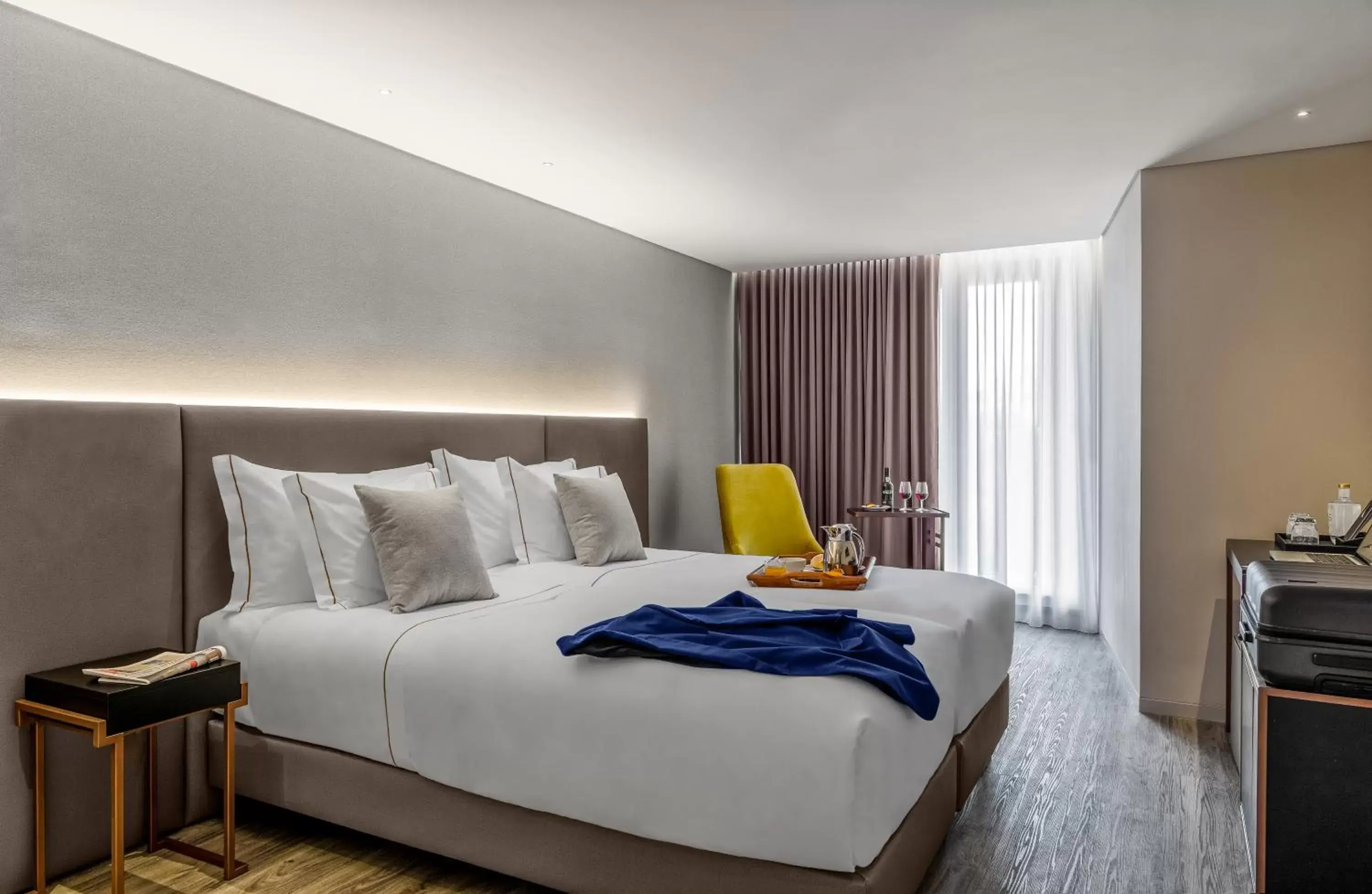 Bed in Hotel Moon & Sun Braga