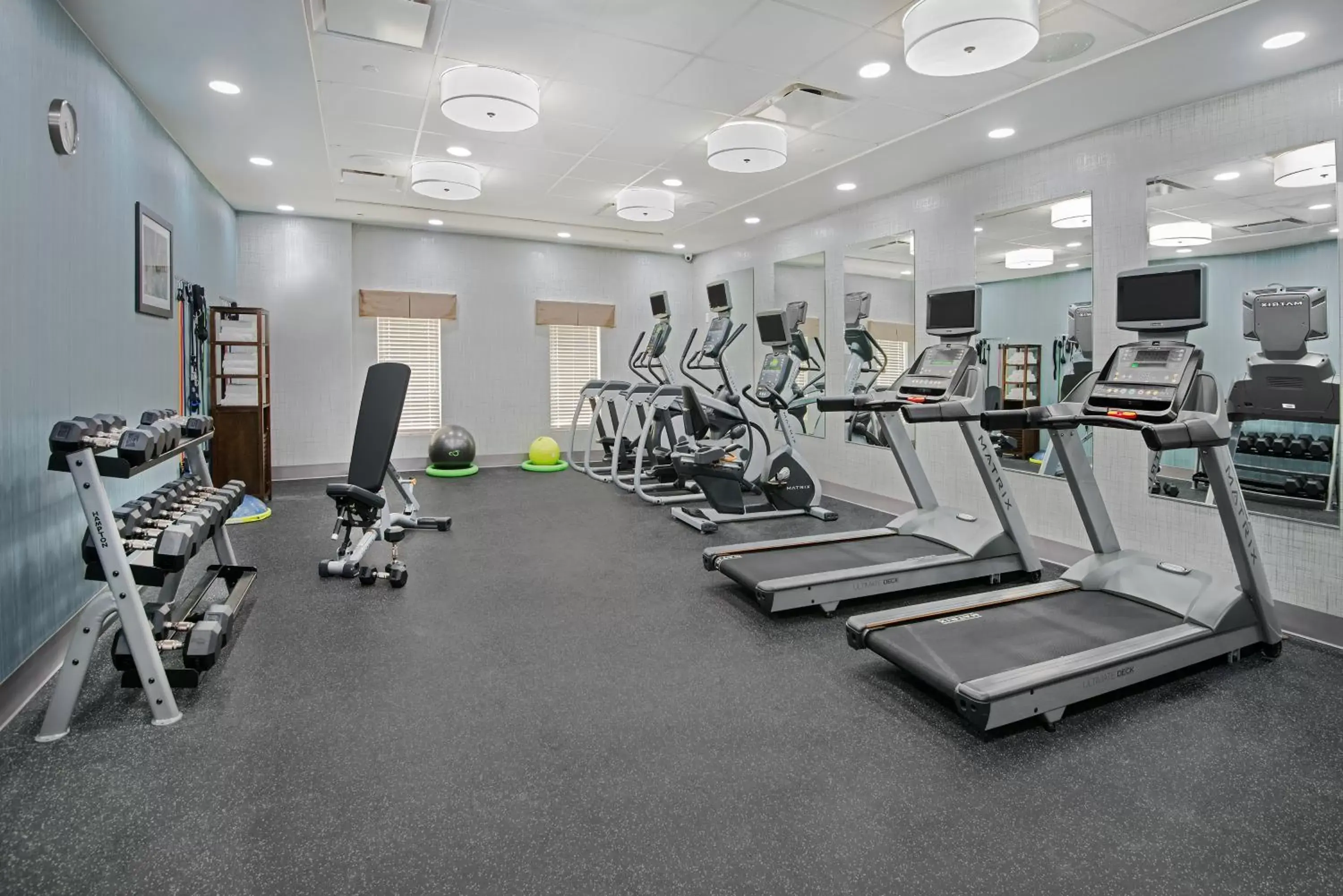 Fitness centre/facilities, Fitness Center/Facilities in Holiday Inn - Beaumont East-Medical Ctr Area, an IHG Hotel