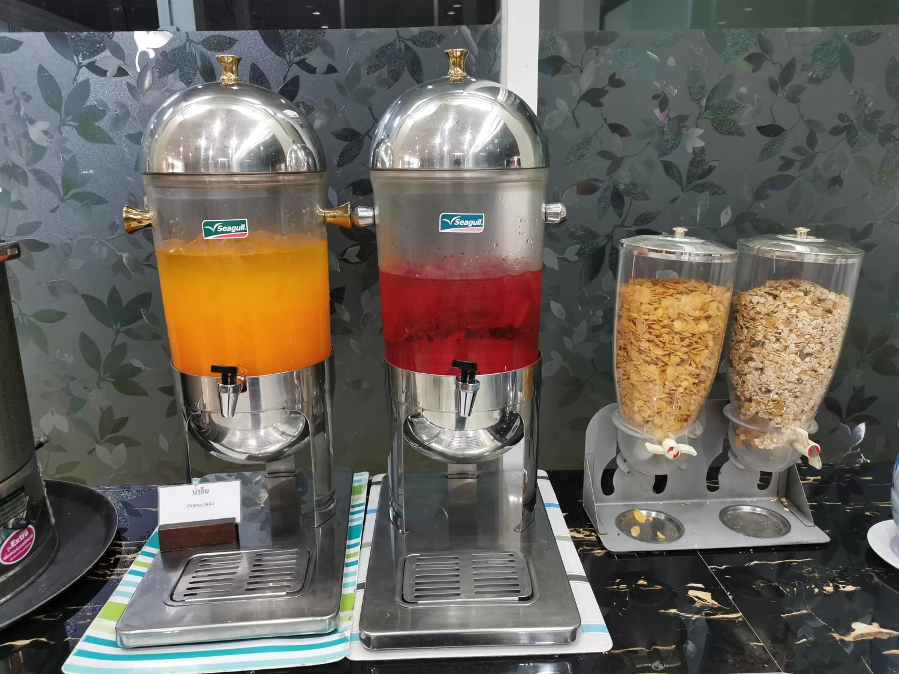 Buffet breakfast in Morakot Twin Chumphon