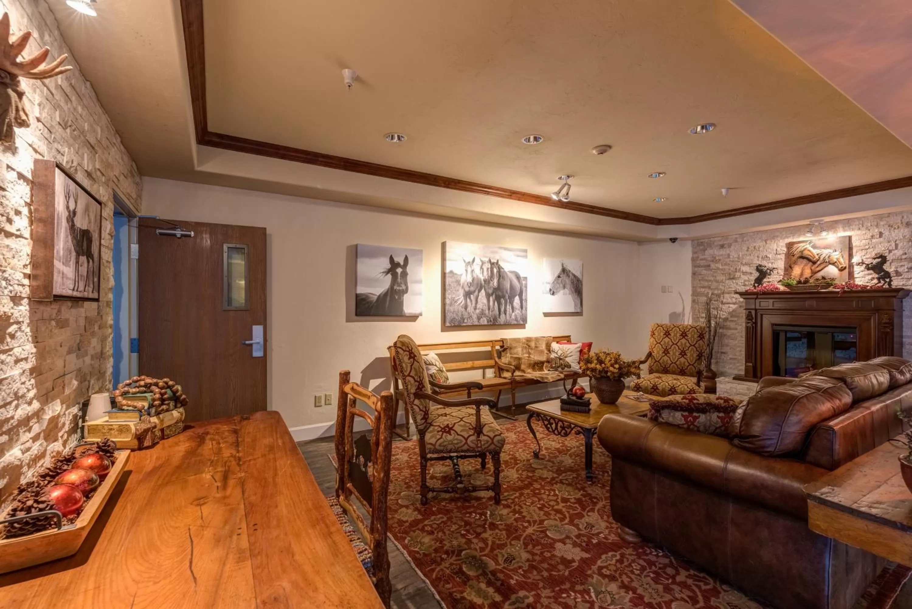 Lobby or reception in Grand River Hotel