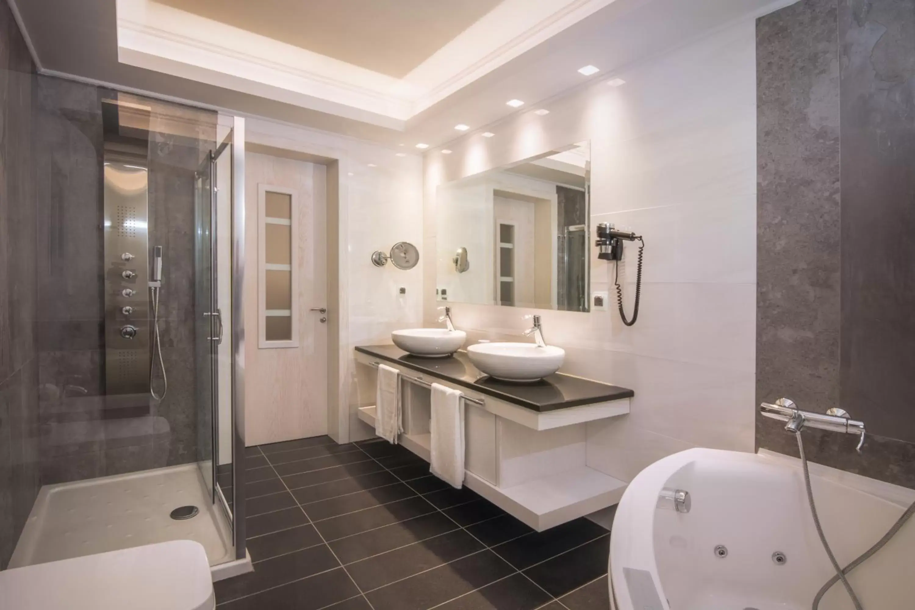 Bathroom in Atlantis Hotel