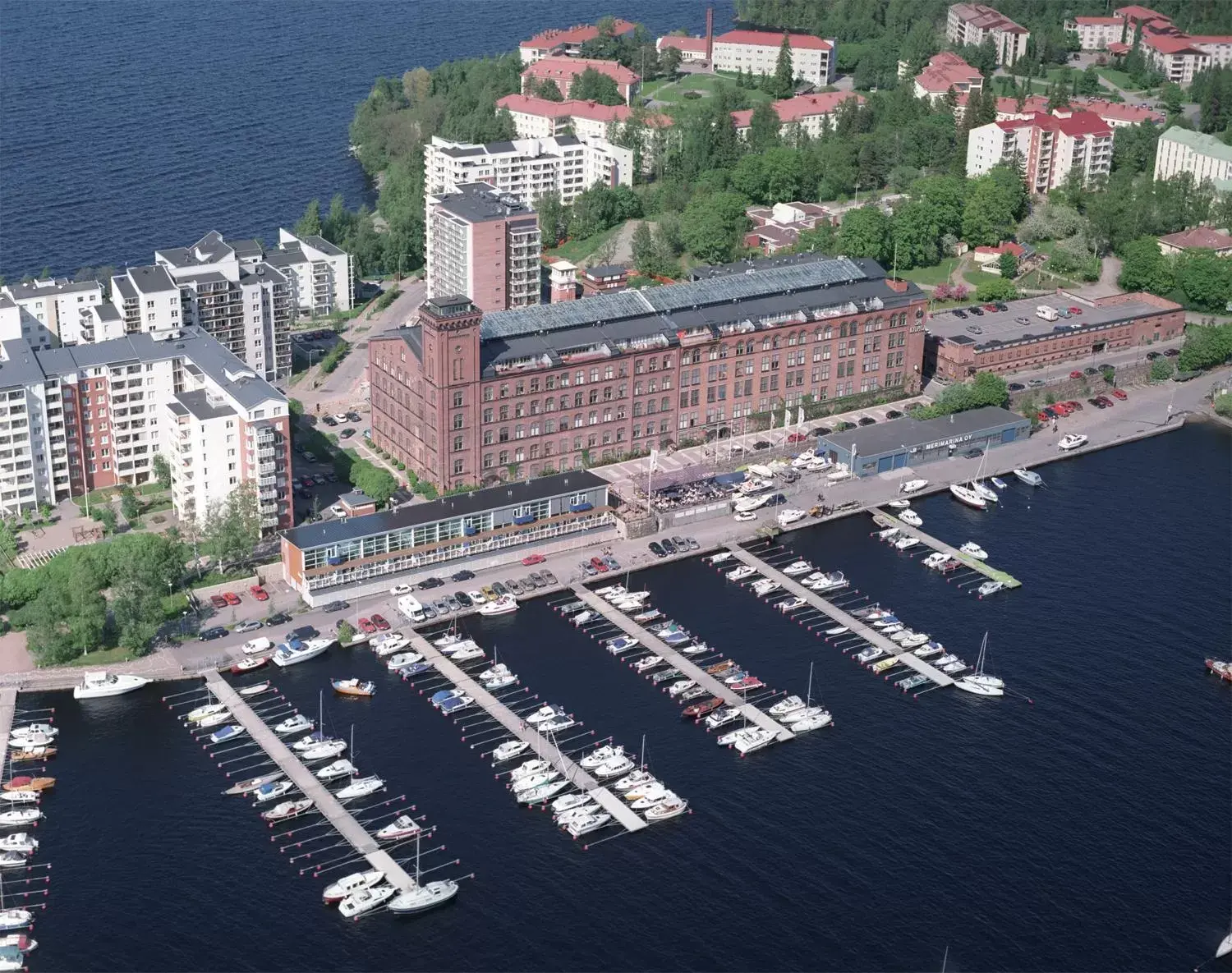 Bird's eye view, Bird's-eye View in Holiday Club Tampereen Kehräämö