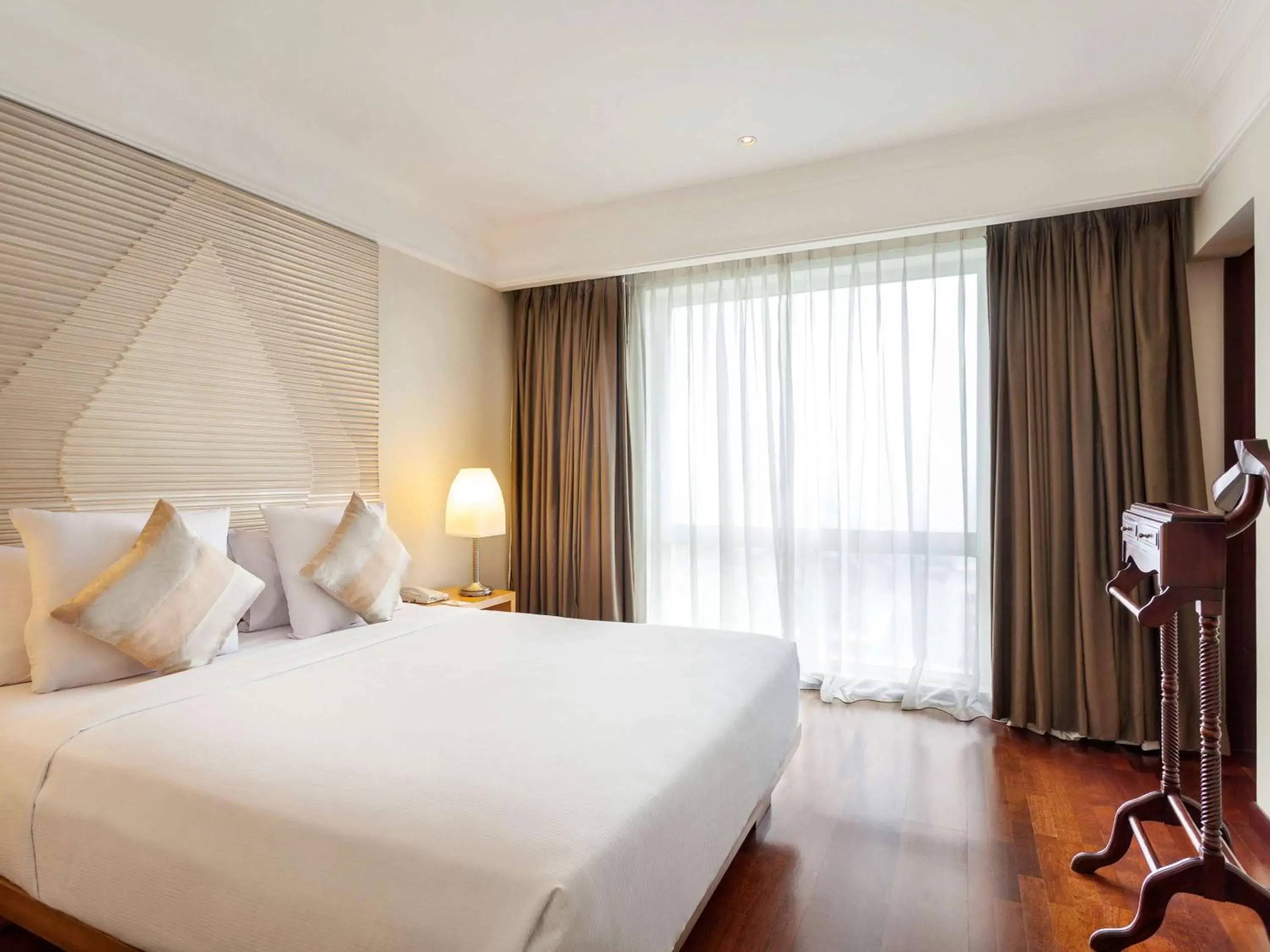 Photo of the whole room, Bed in Novotel Semarang - GeNose Ready, CHSE Certified