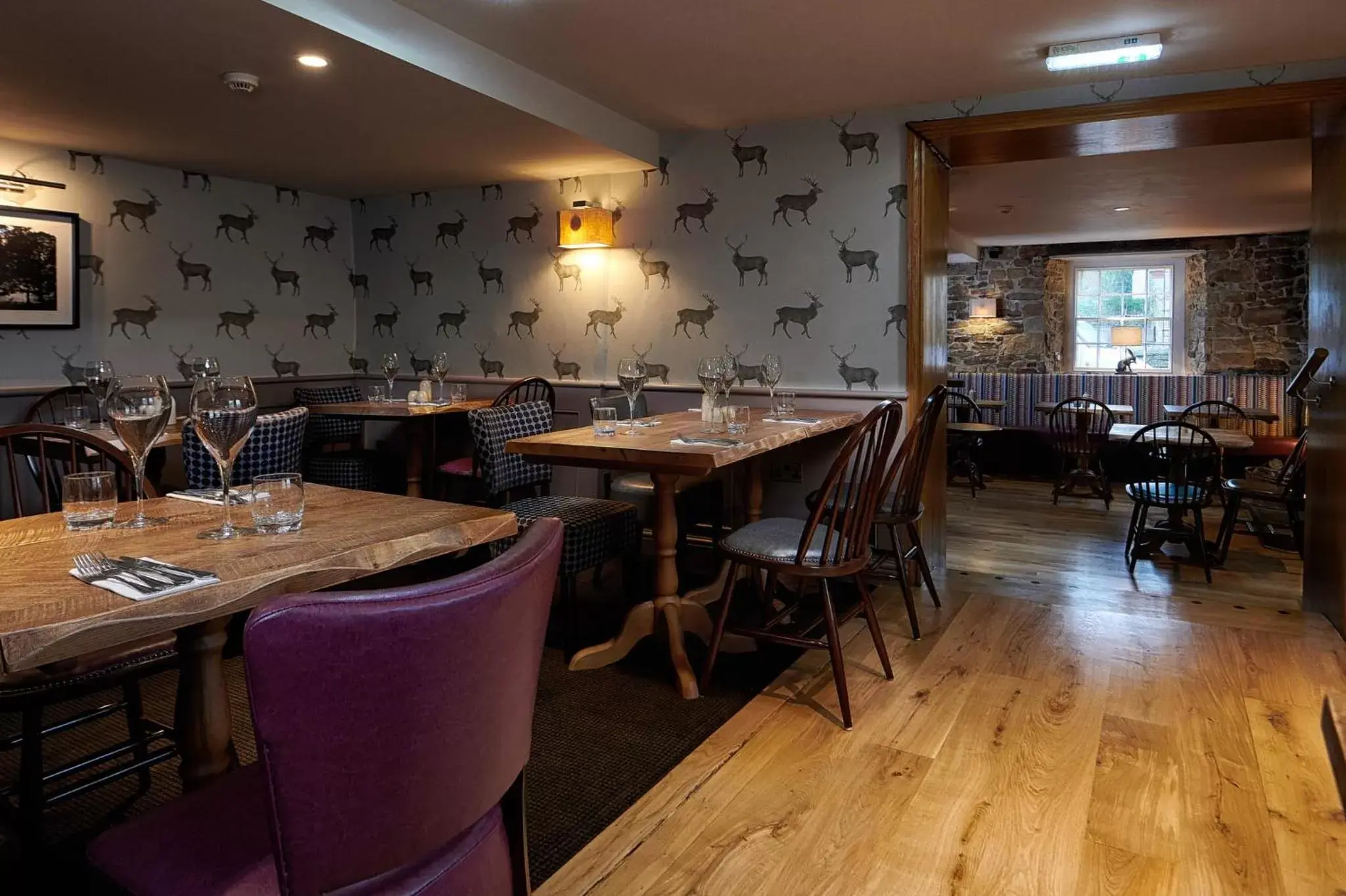 Restaurant/Places to Eat in Devonshire Arms at Pilsley - Chatsworth
